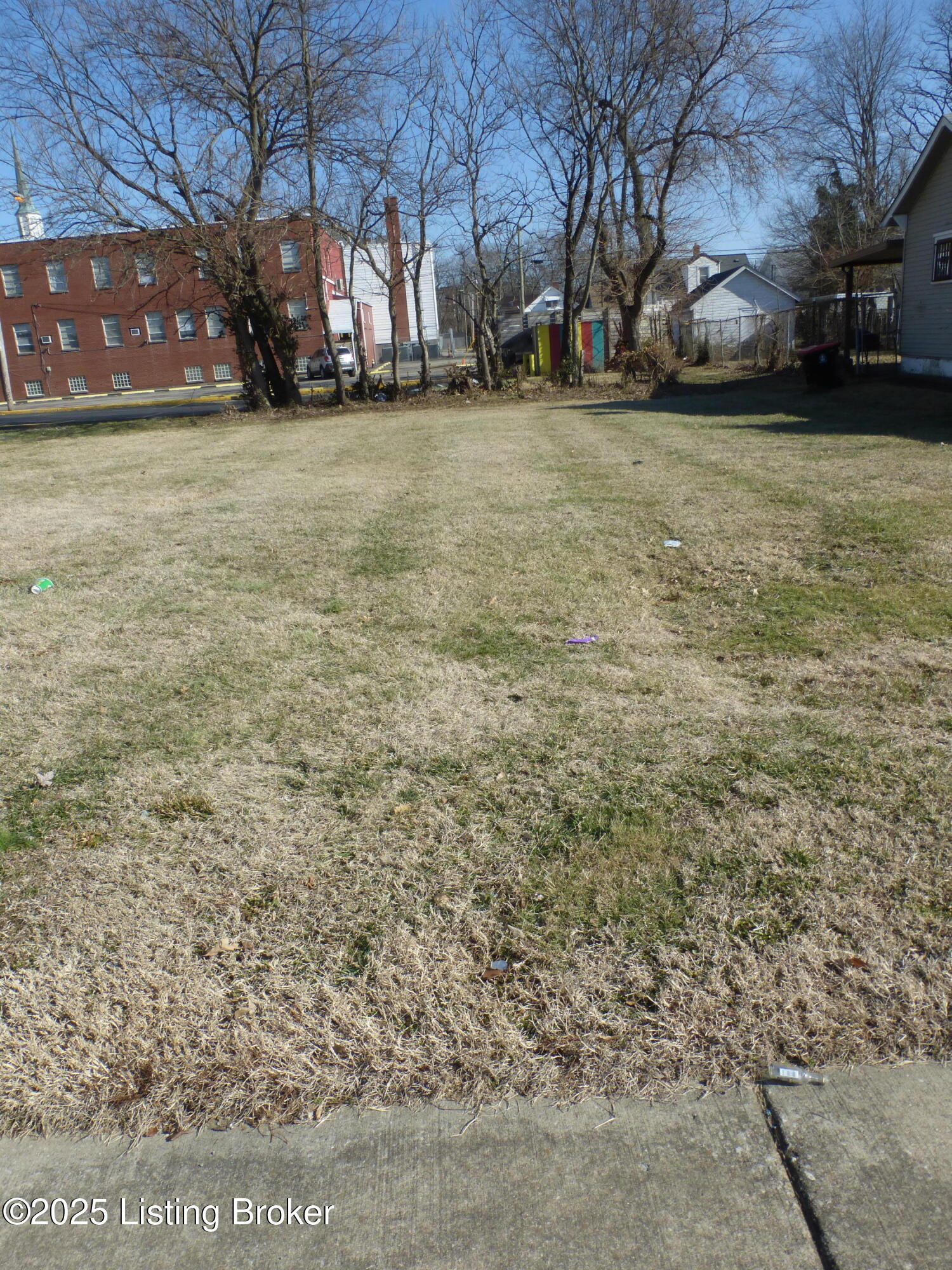 217 Amy Ave