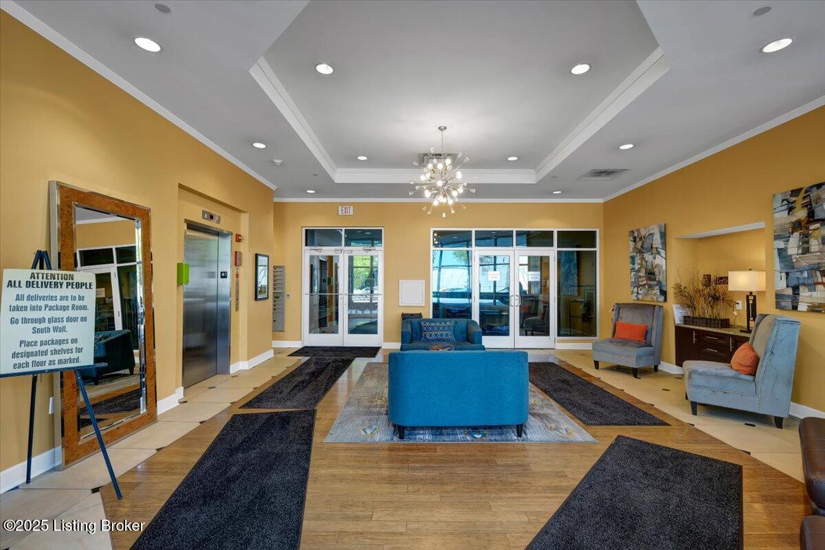 324 E Main St 227