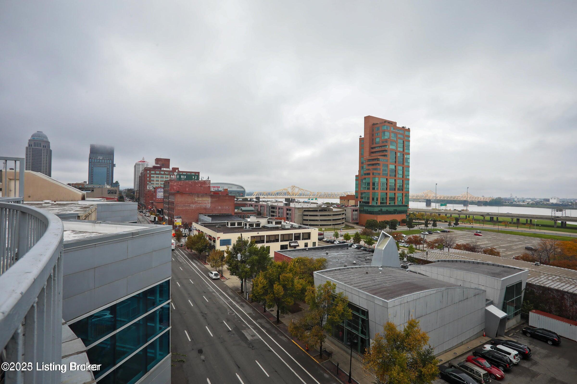 324 E Main St 227