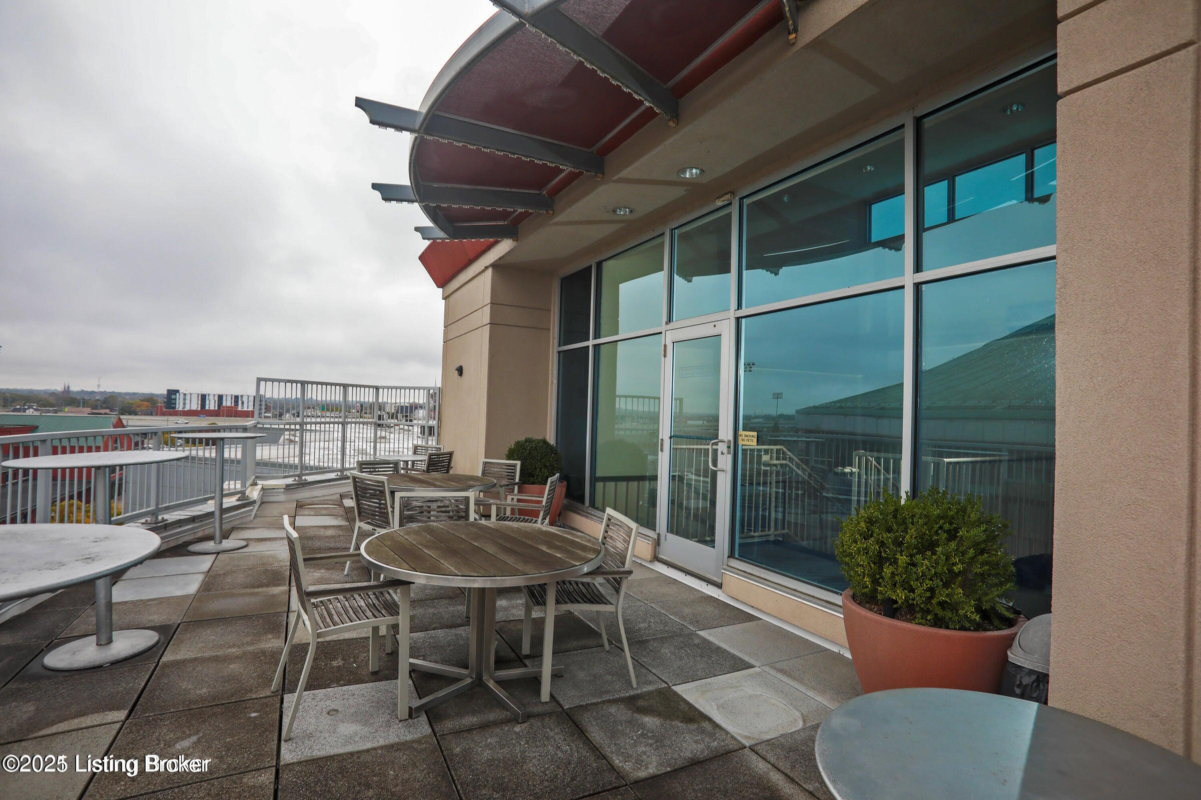 324 E Main St 227