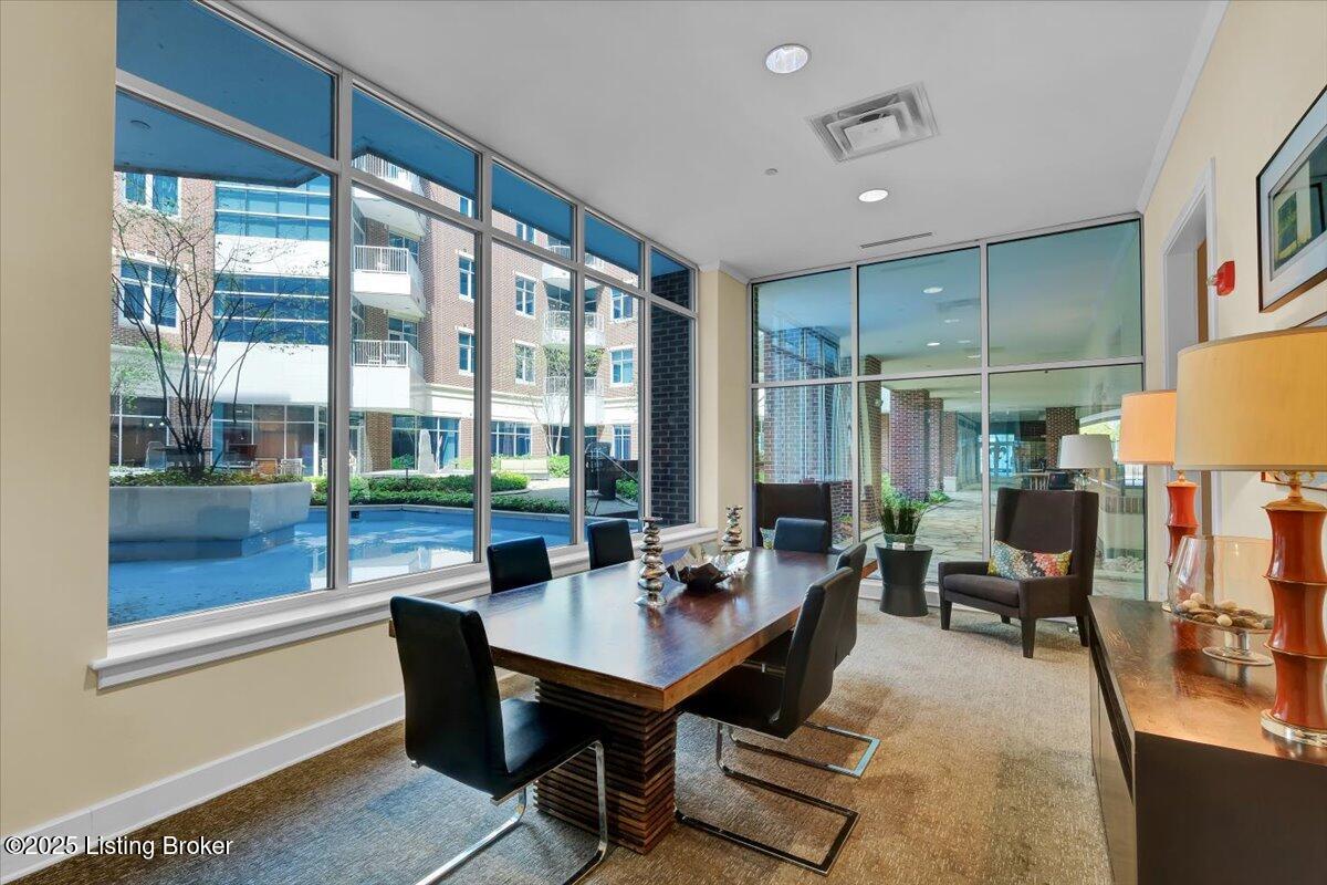 324 E Main St 227