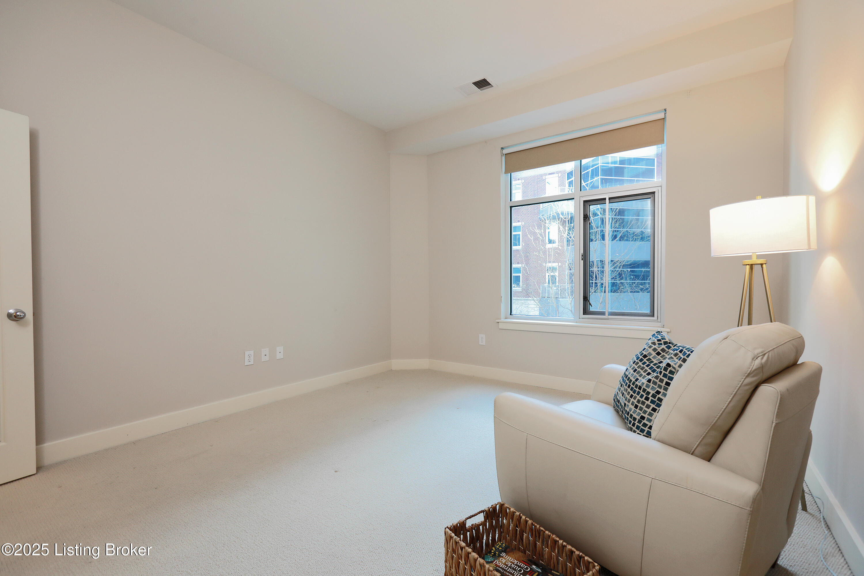 324 E Main St 227