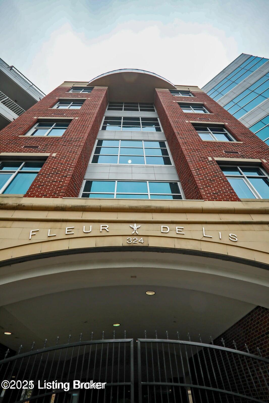 324 E Main St 227