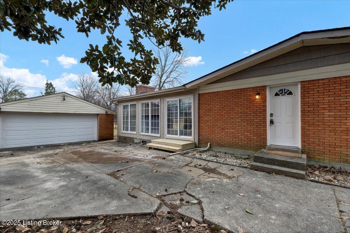 6711 Riverway Dr