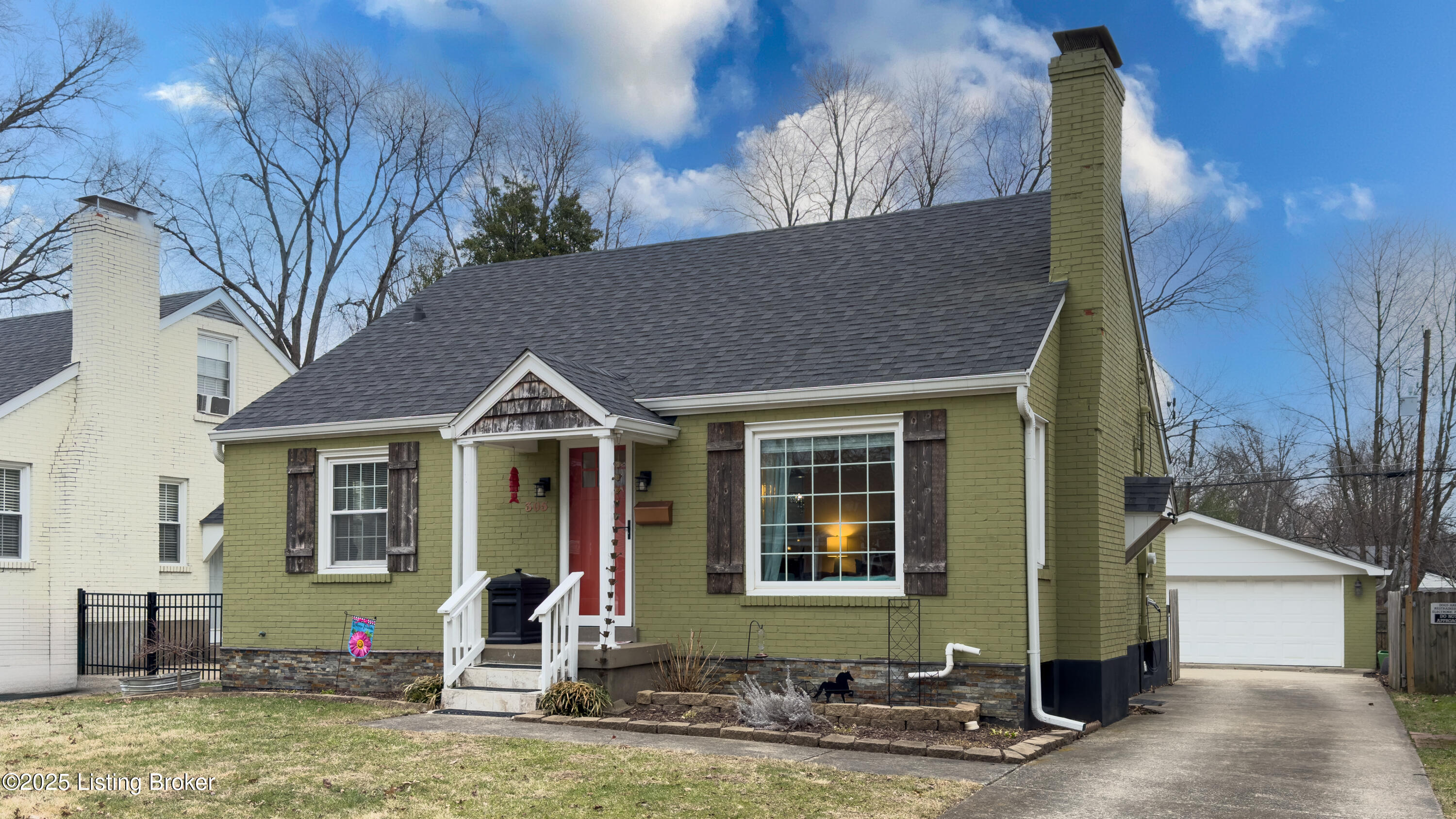 305 Merriman Rd