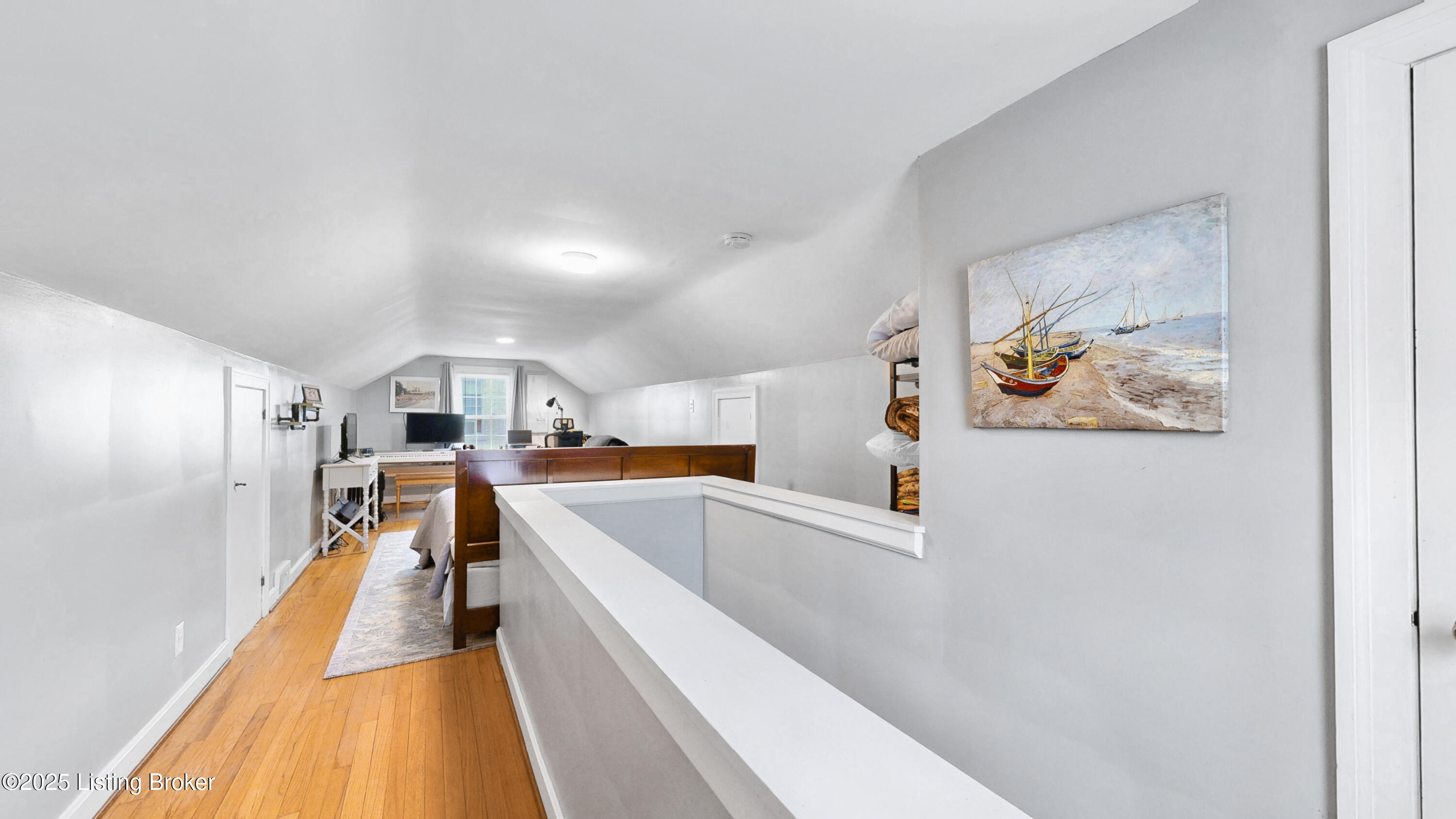 305 Merriman Rd