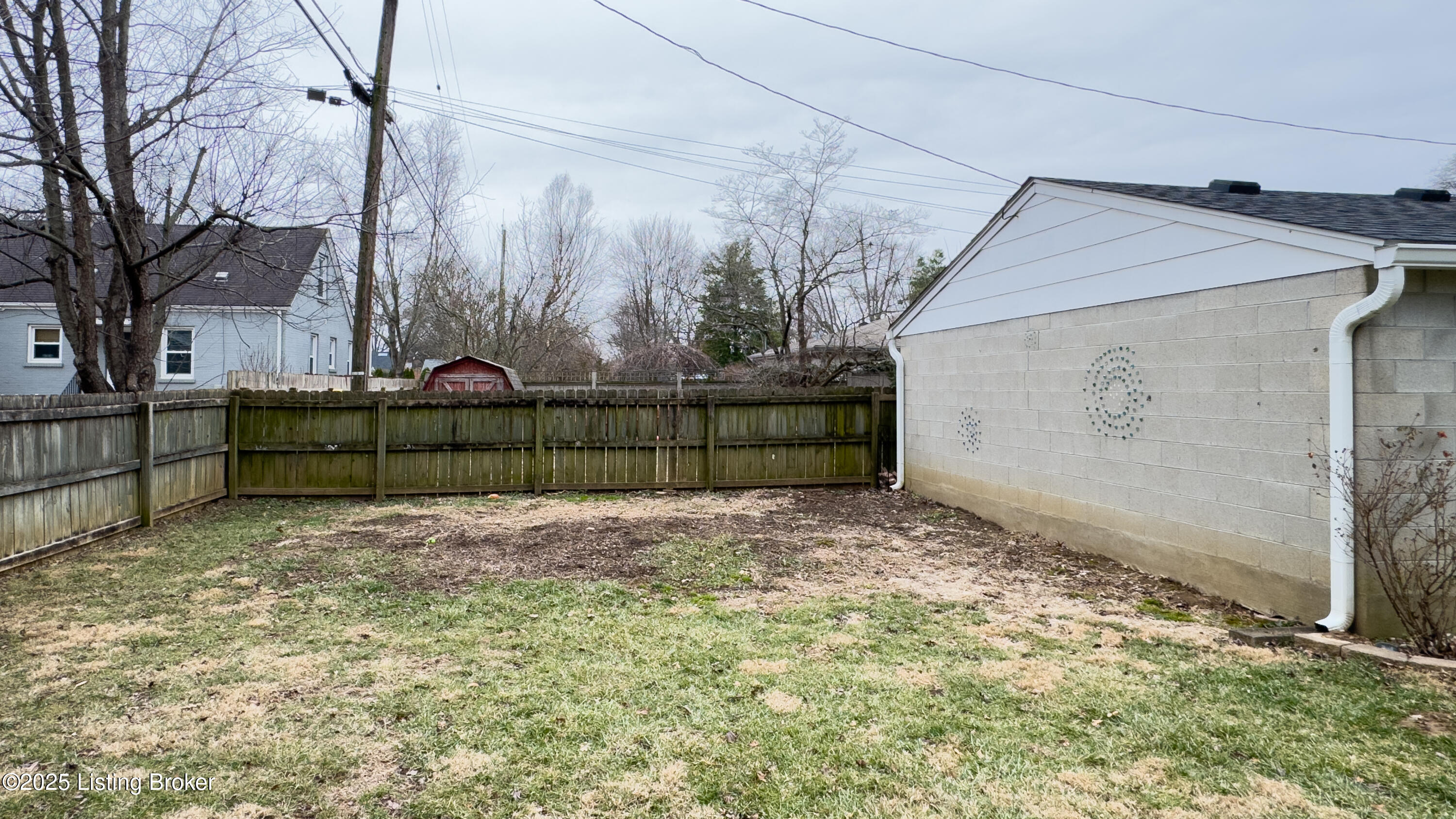 305 Merriman Rd