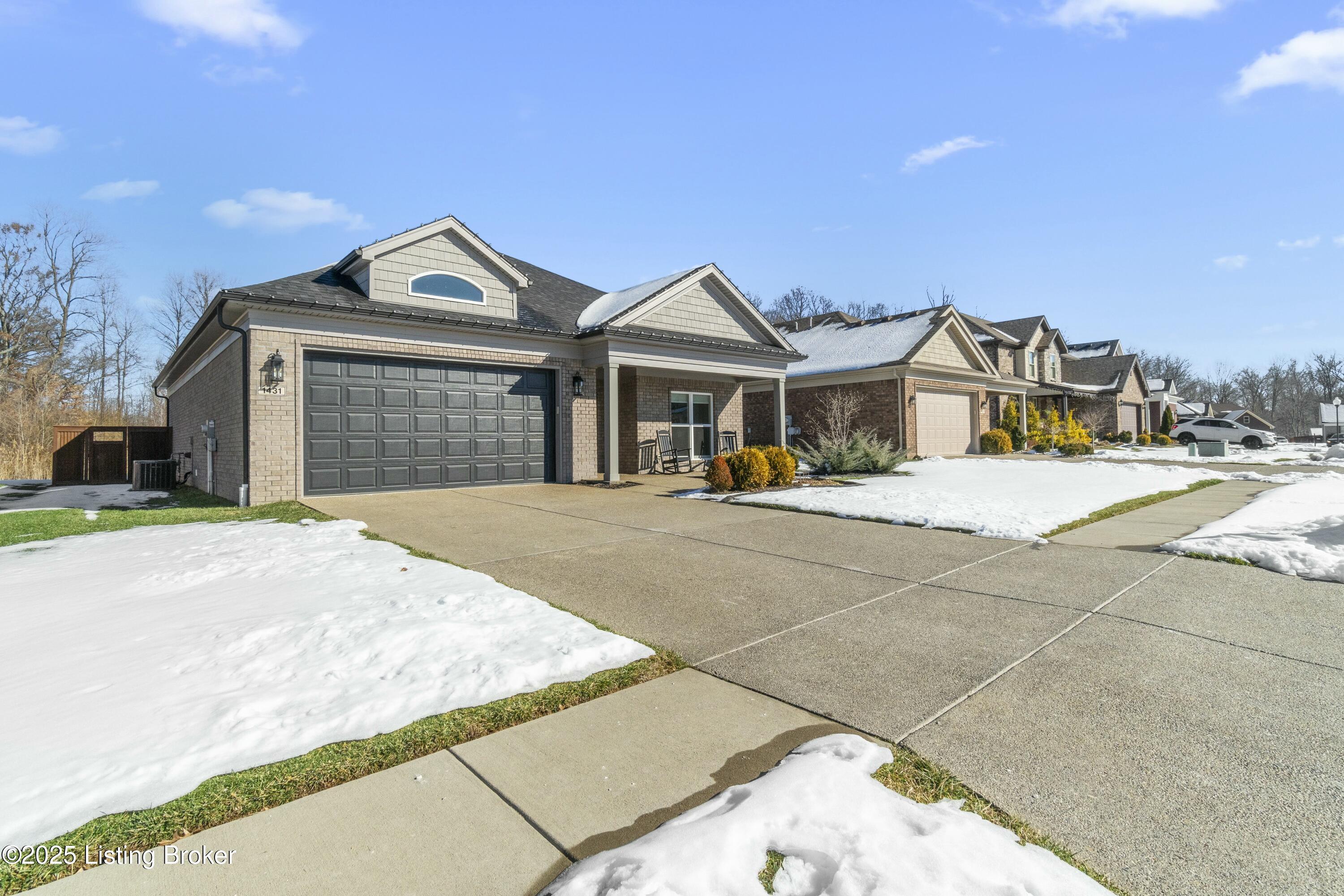 1431 Parkridge Pkwy
