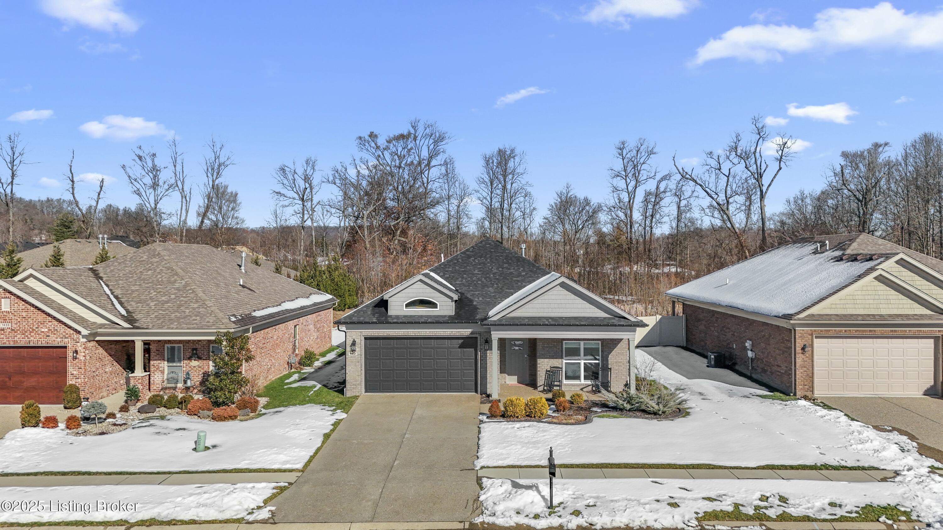 1431 Parkridge Pkwy
