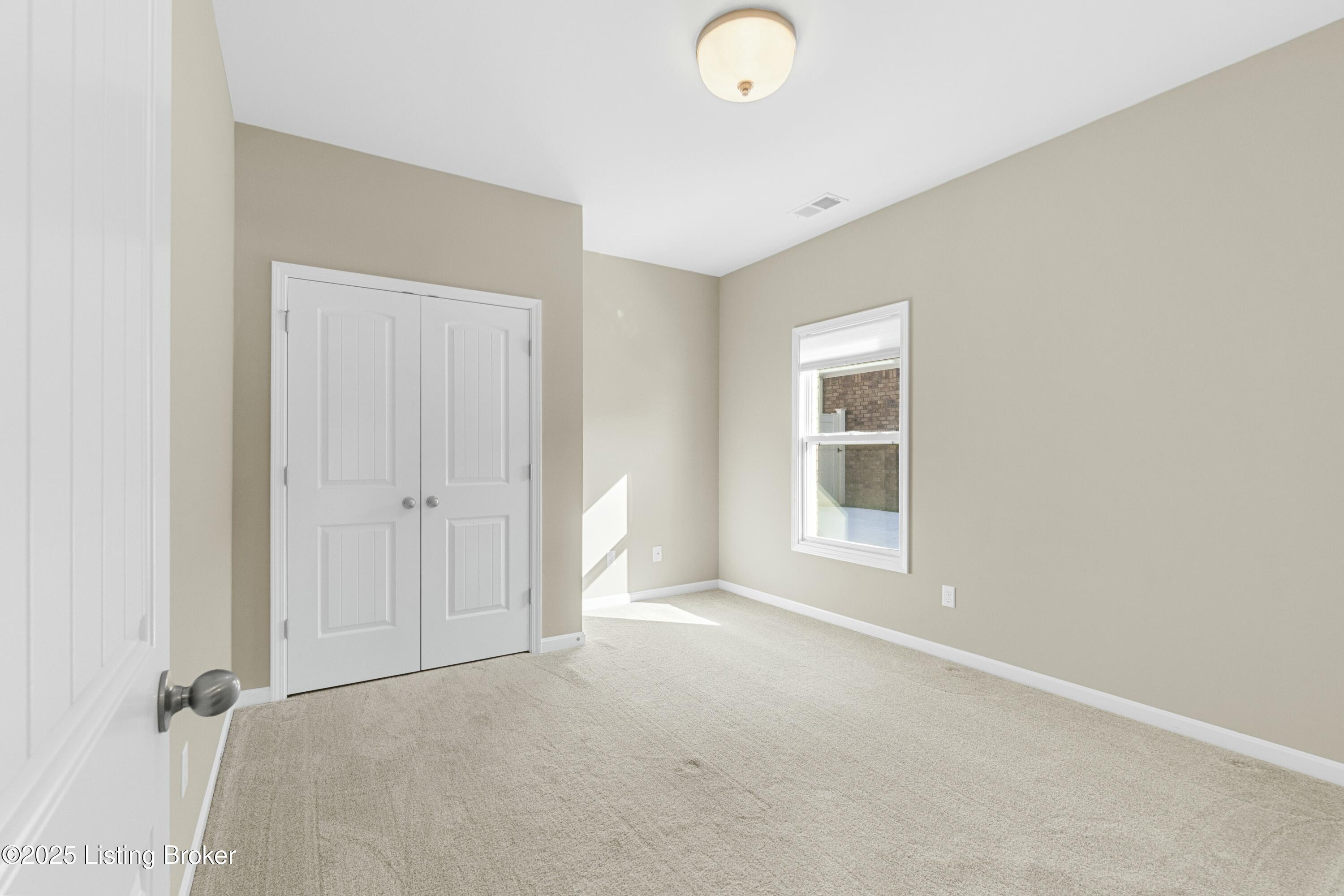1431 Parkridge Pkwy