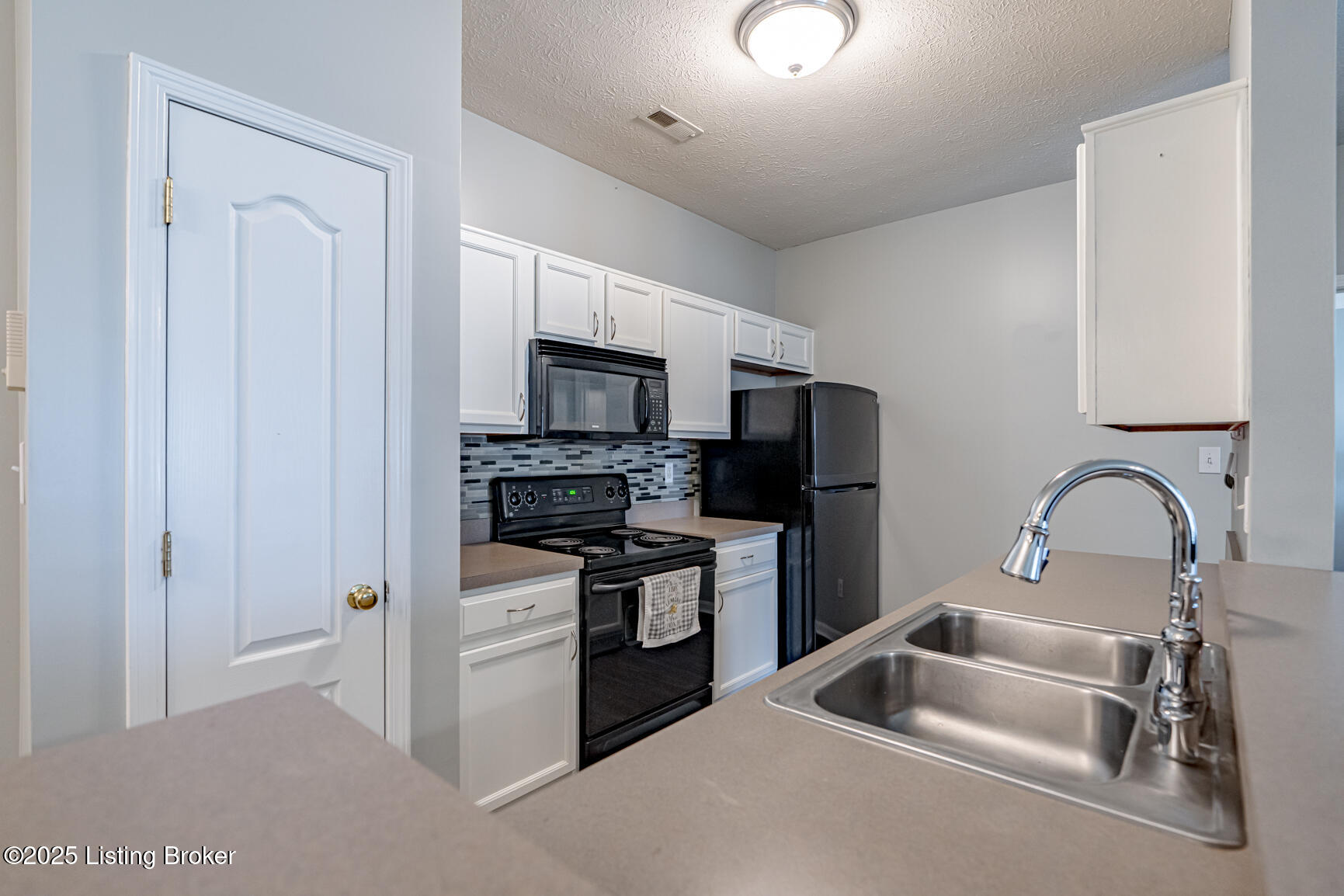 9502 Magnolia Ridge Dr UNIT 102