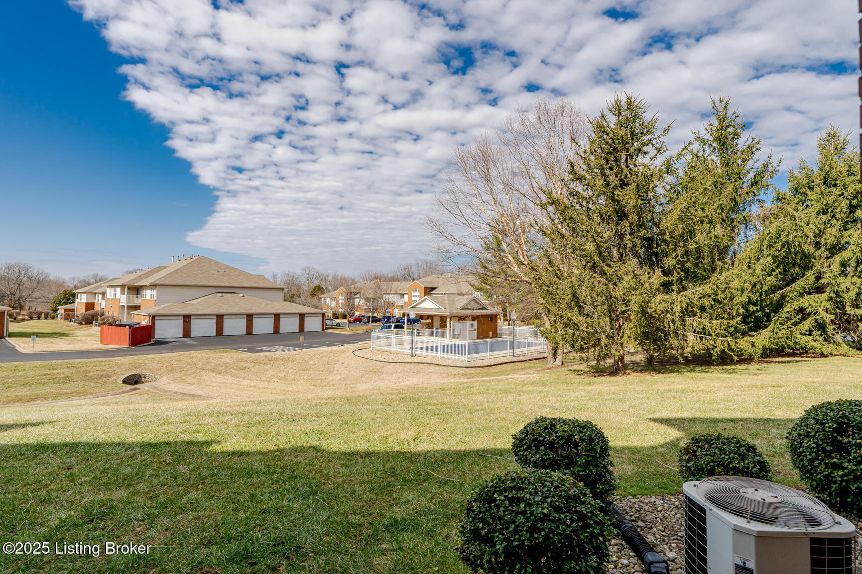 9502 Magnolia Ridge Dr UNIT 102