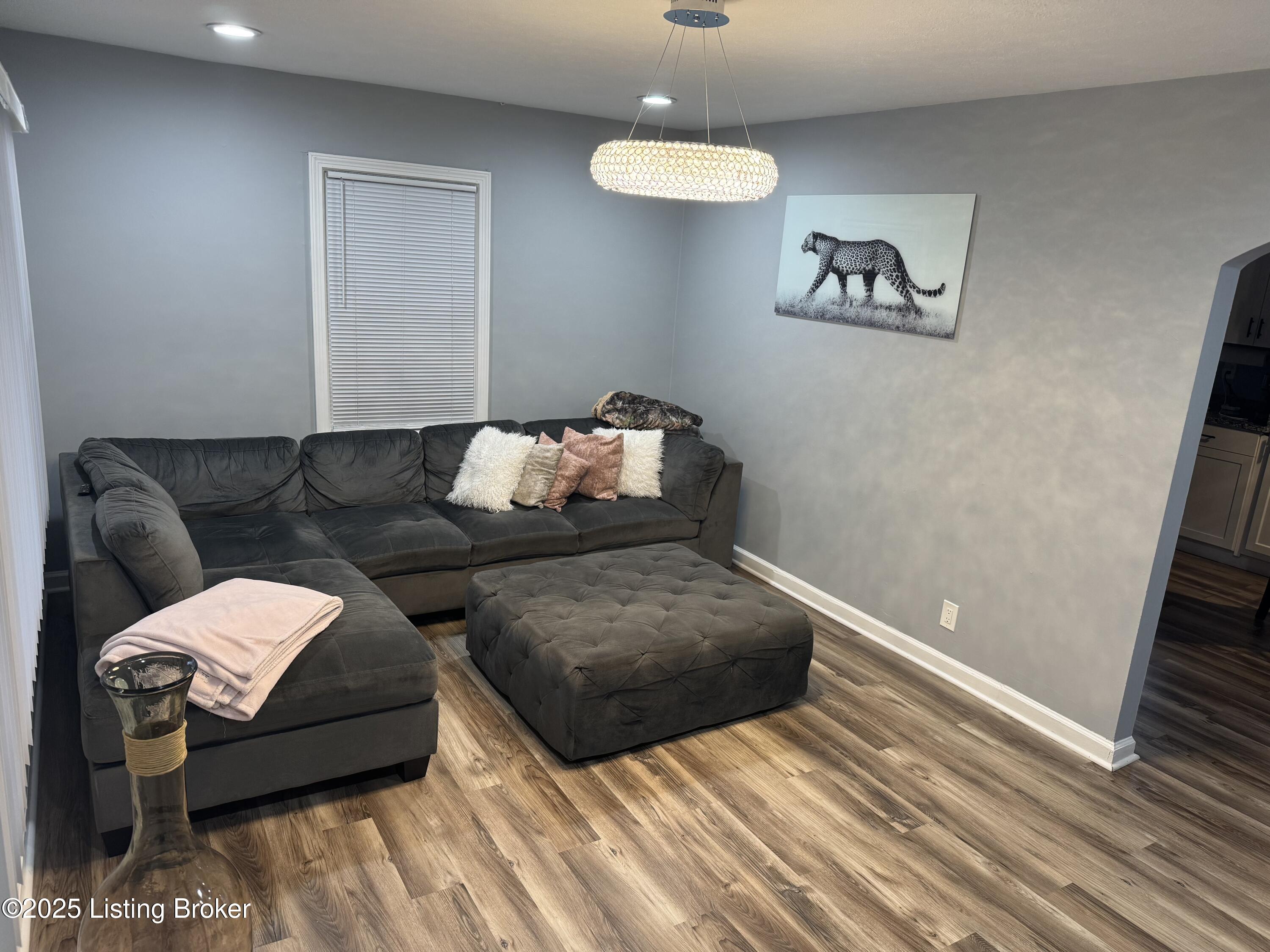 10803 Blue Lick Rd