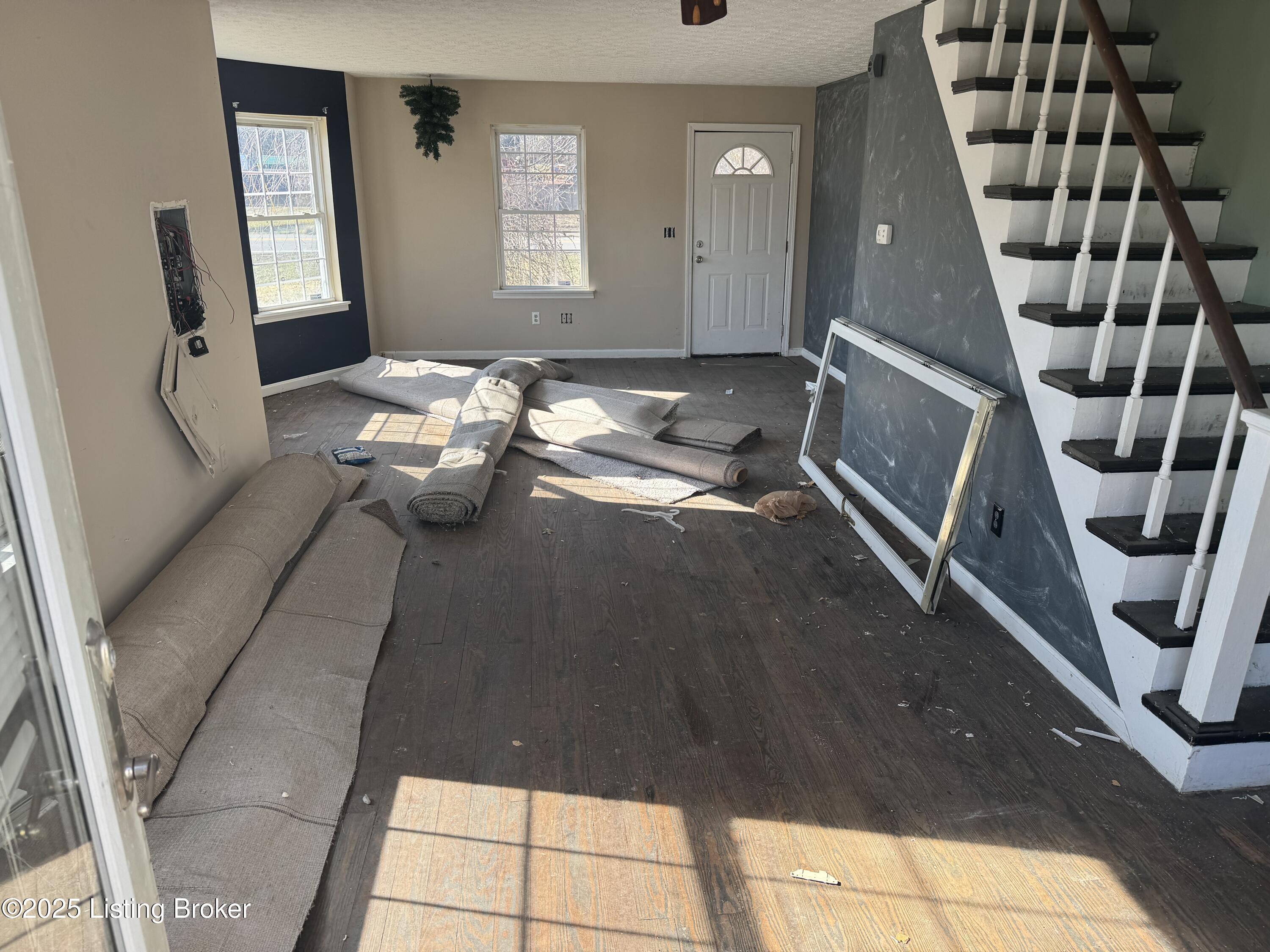 10805 Blue Lick Rd