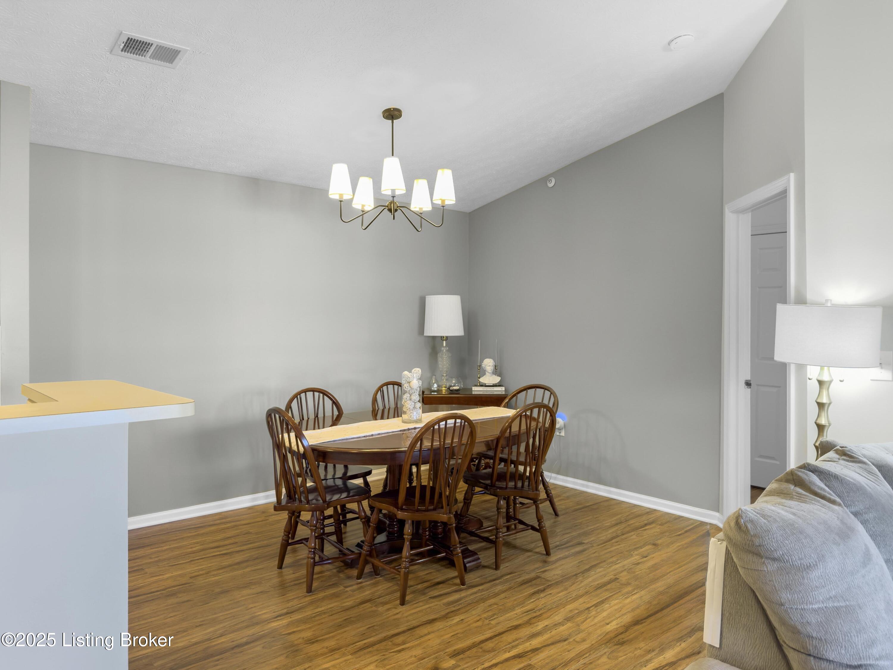 3903 Yardley Ct 310