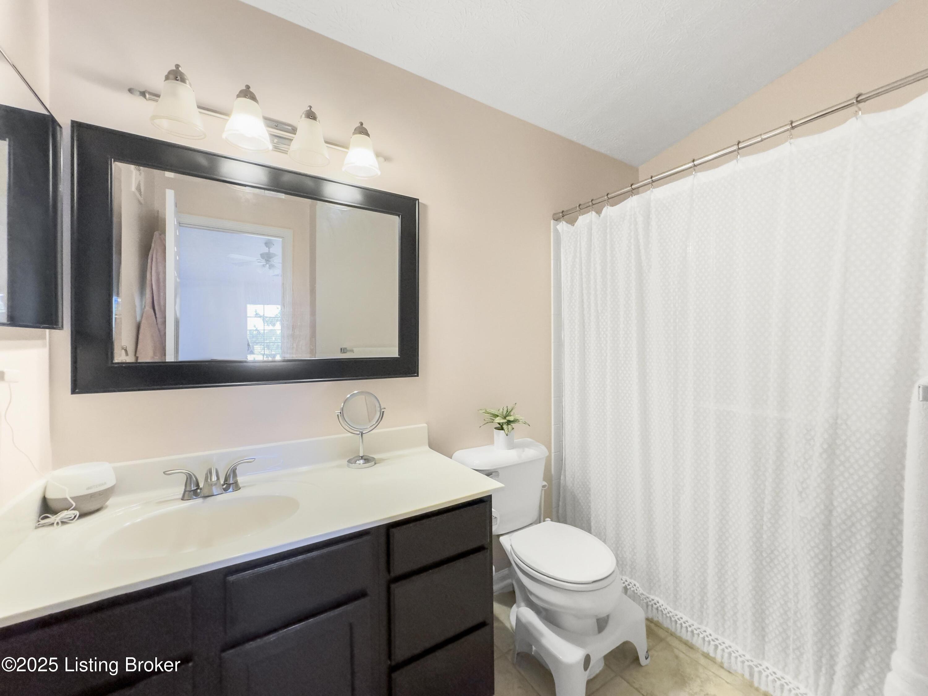 3903 Yardley Ct 310