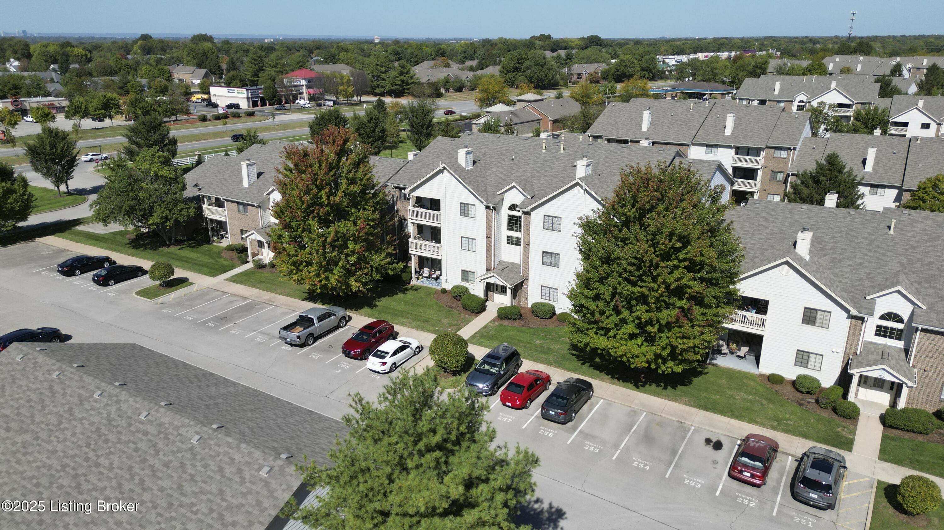 3903 Yardley Ct 310