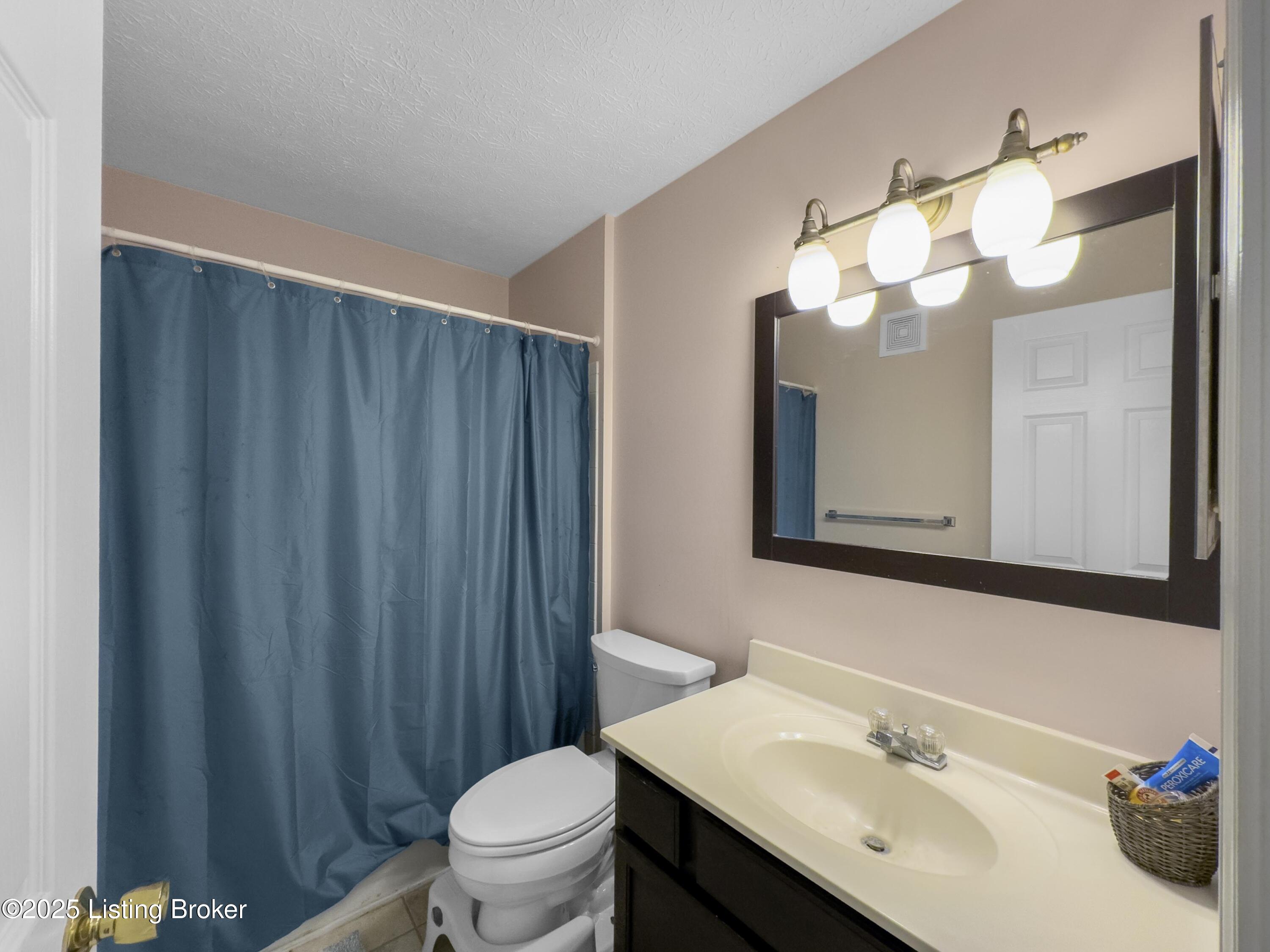 3903 Yardley Ct 310