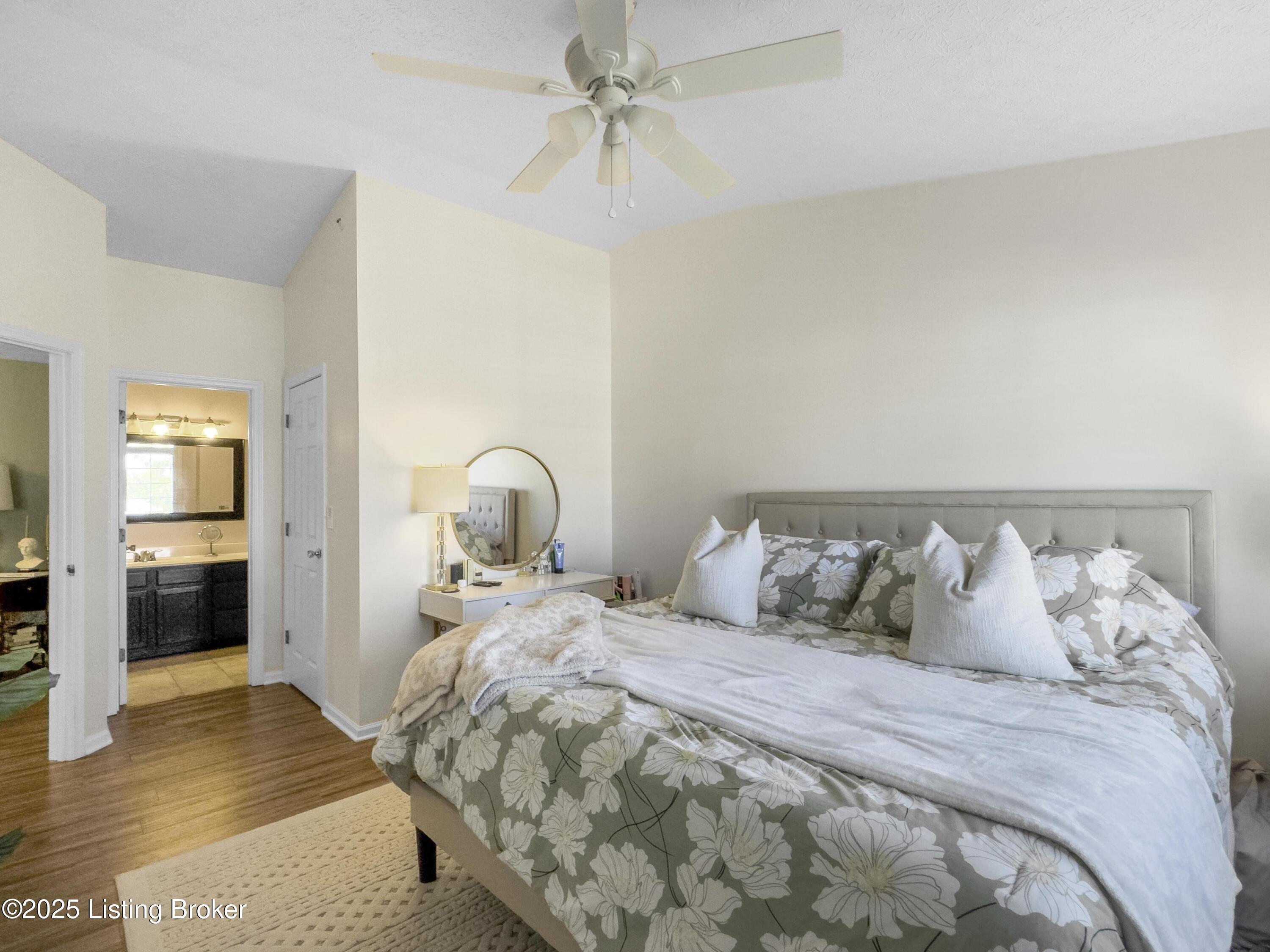 3903 Yardley Ct 310