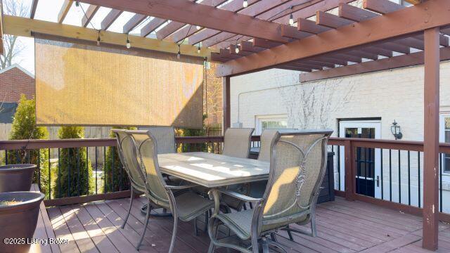 3305 Hillvale Rd