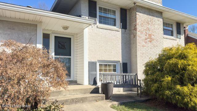 3305 Hillvale Rd