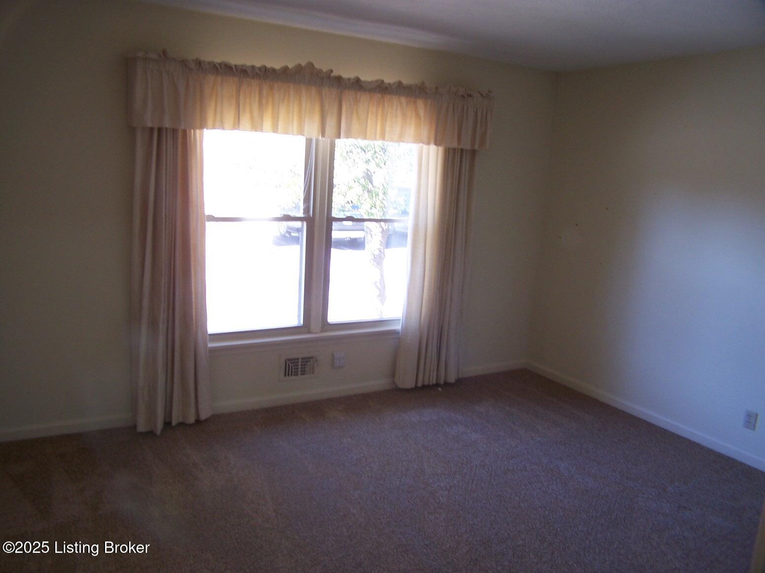 113 Sycamore Dr