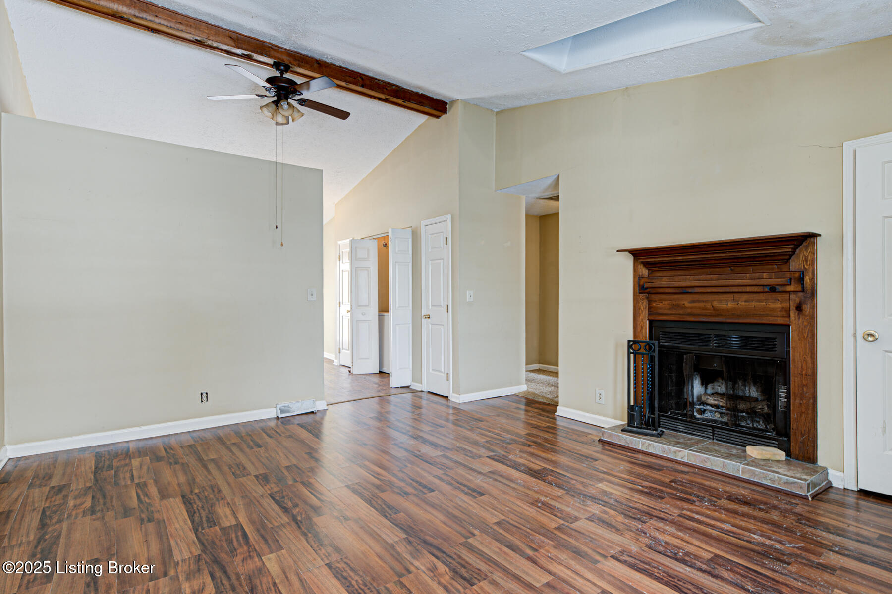 3753-3755 Chamberlain Ct