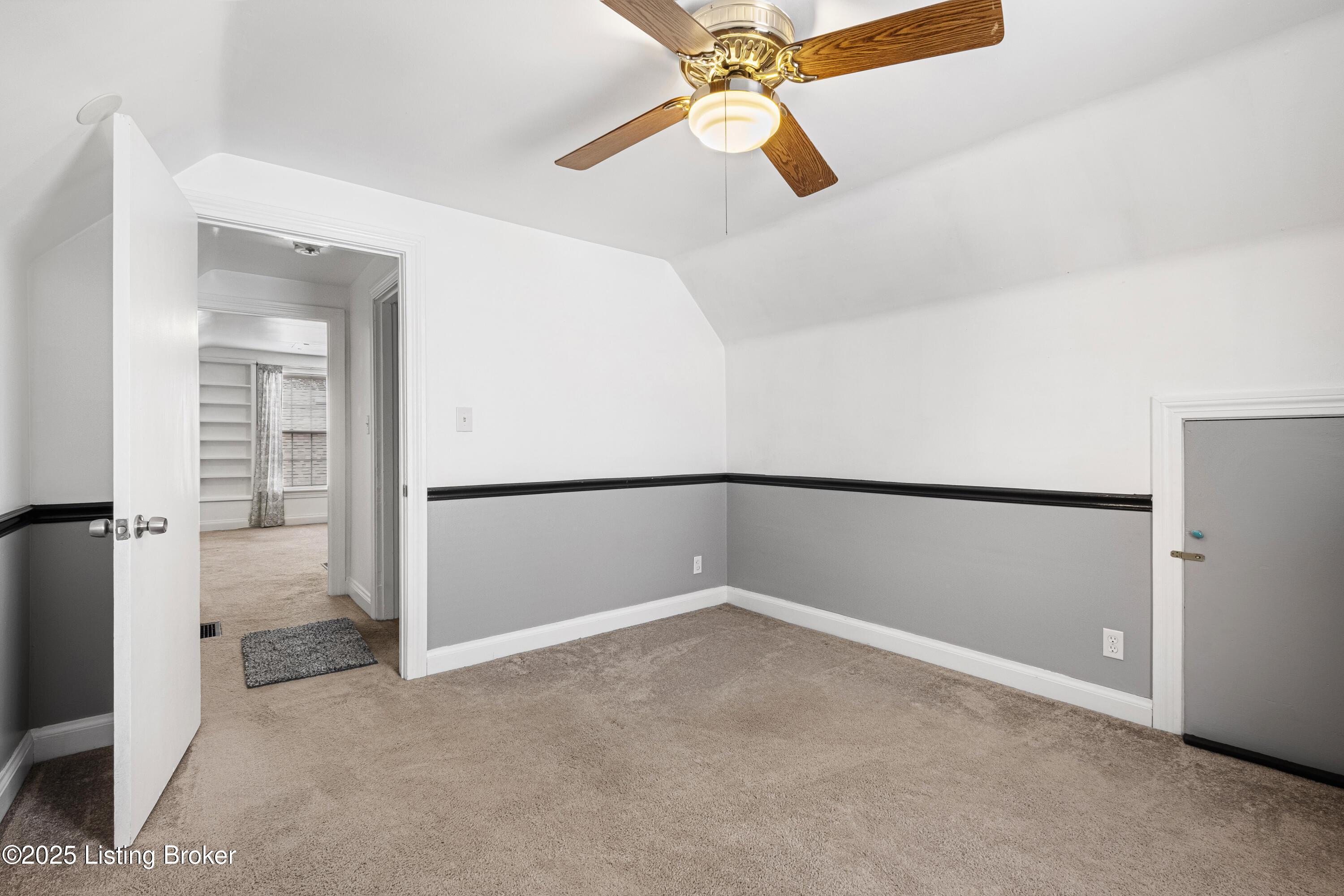 2586 Greenup Rd