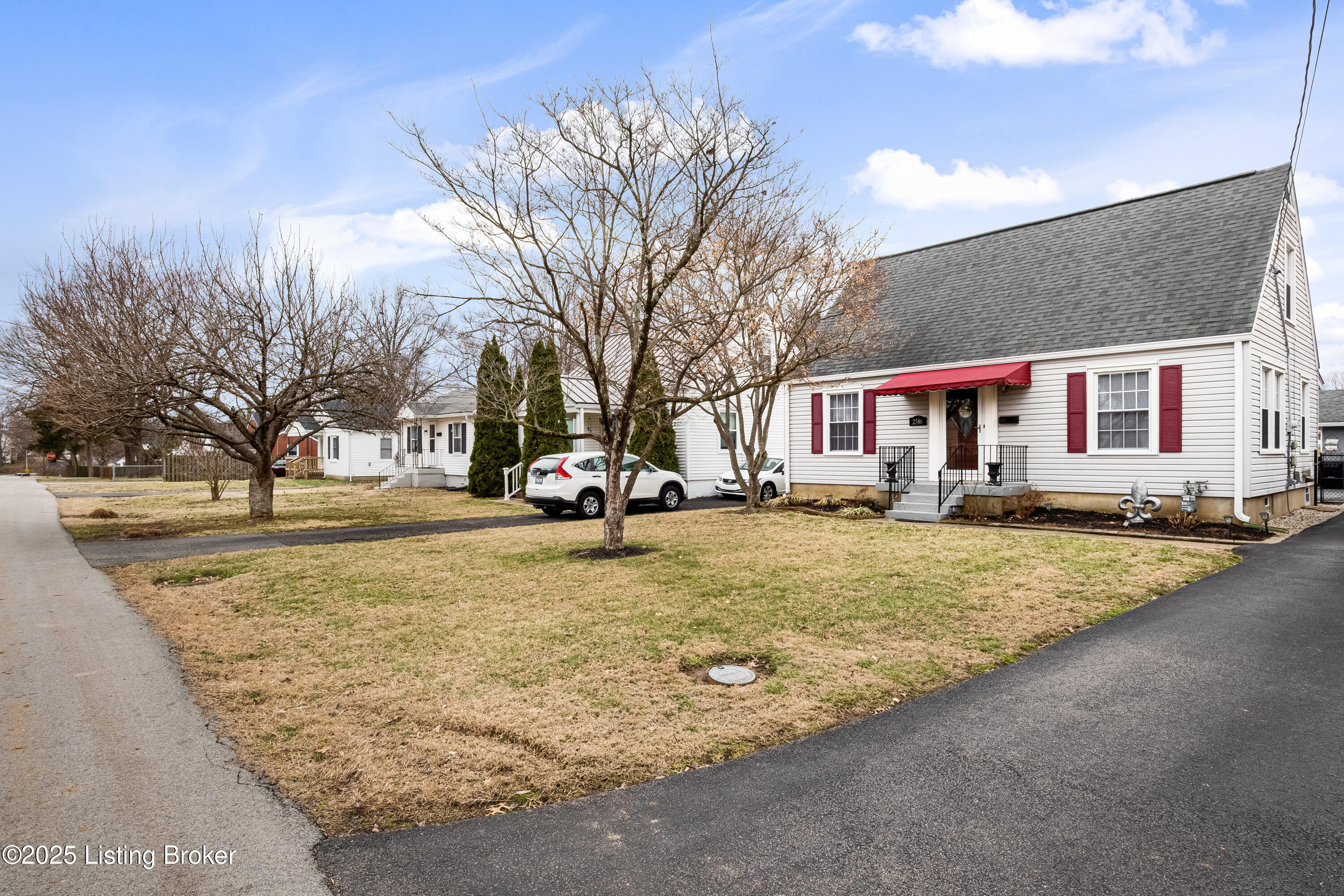 2586 Greenup Rd
