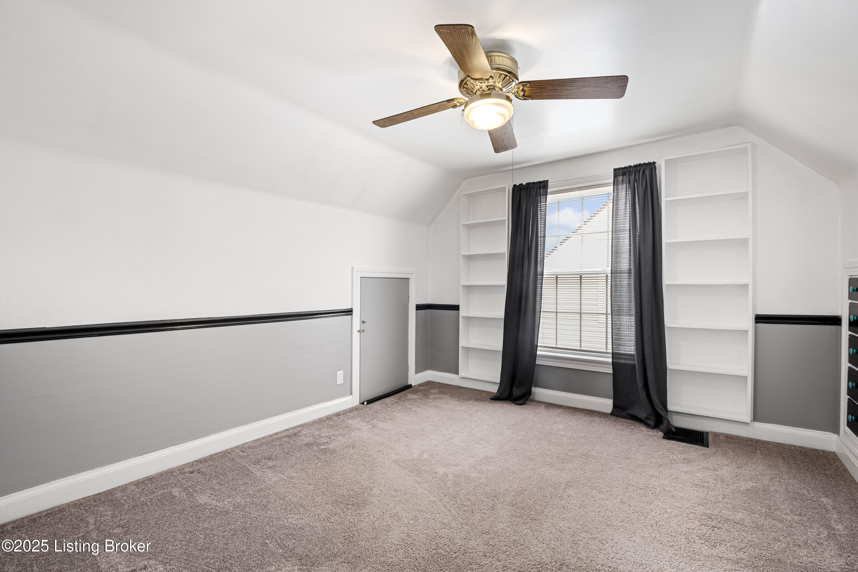 2586 Greenup Rd