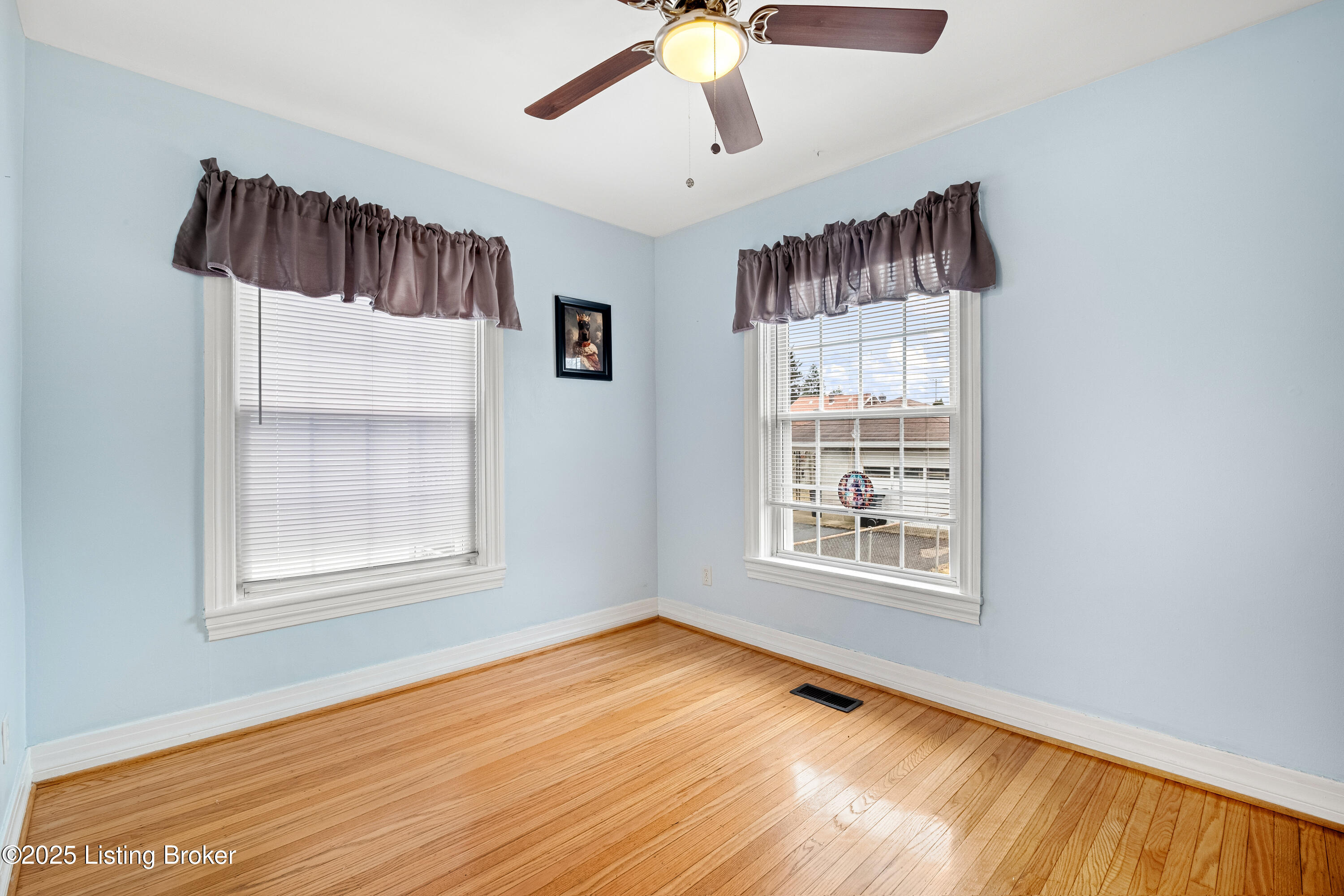 2586 Greenup Rd