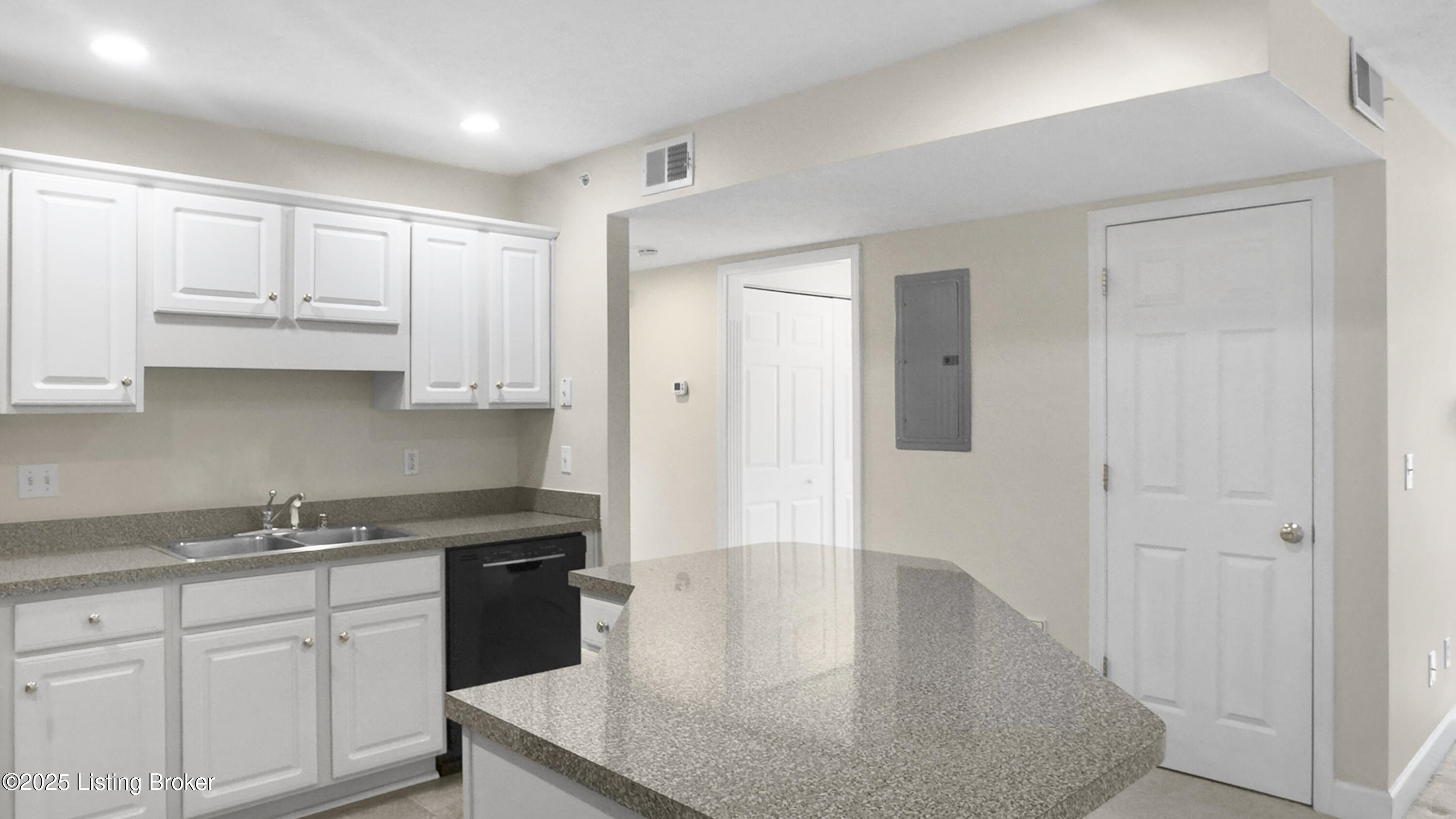 8500 Atrium Dr APT 202