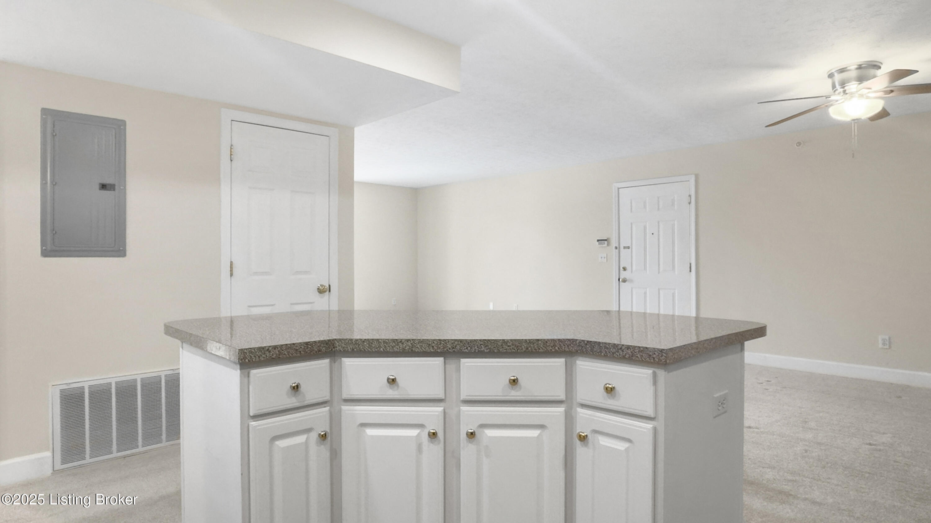 8500 Atrium Dr APT 202
