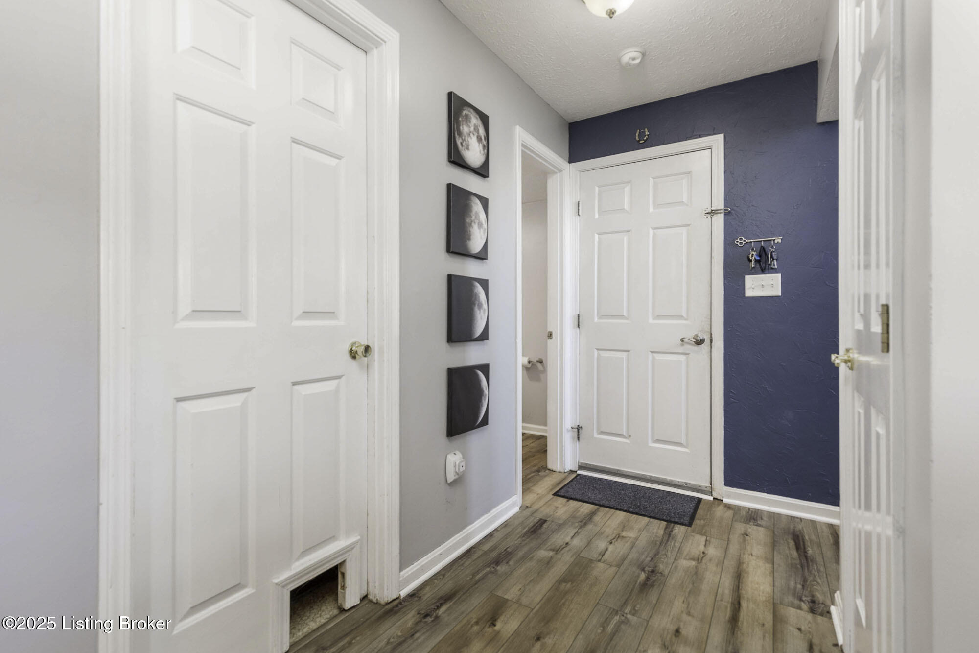 1403 Amanda Way
