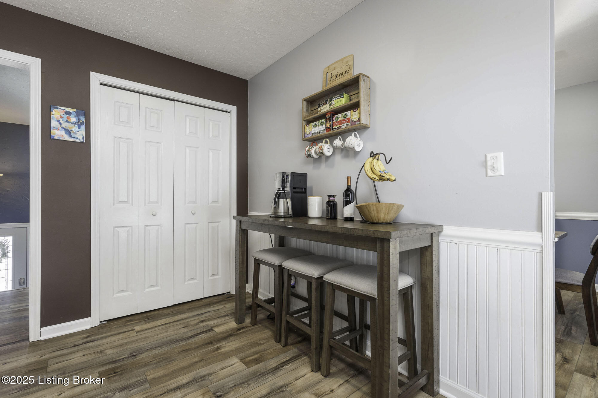 1403 Amanda Way