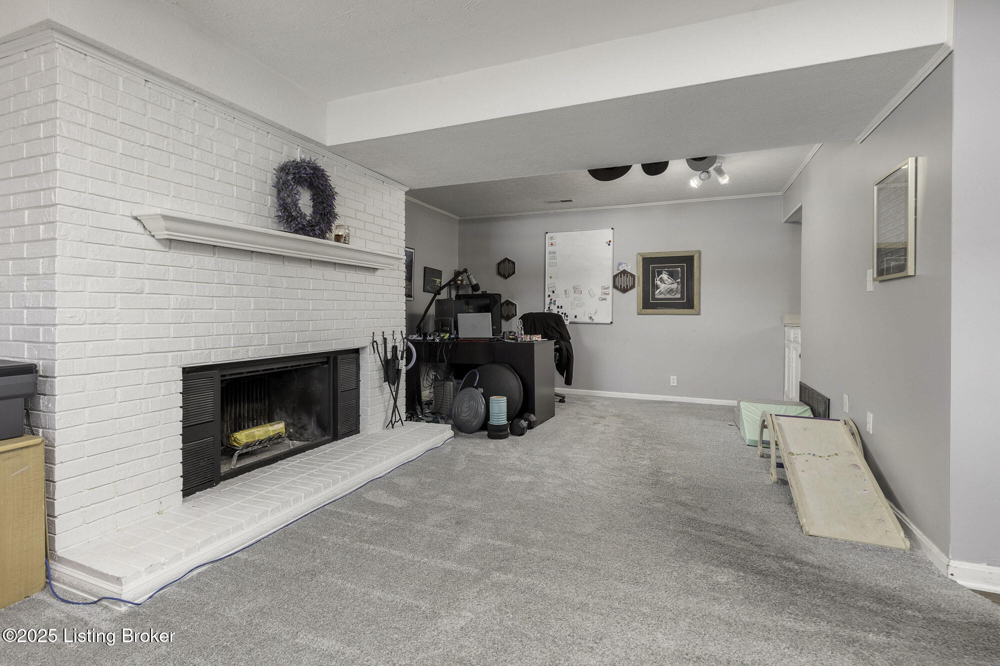 1403 Amanda Way