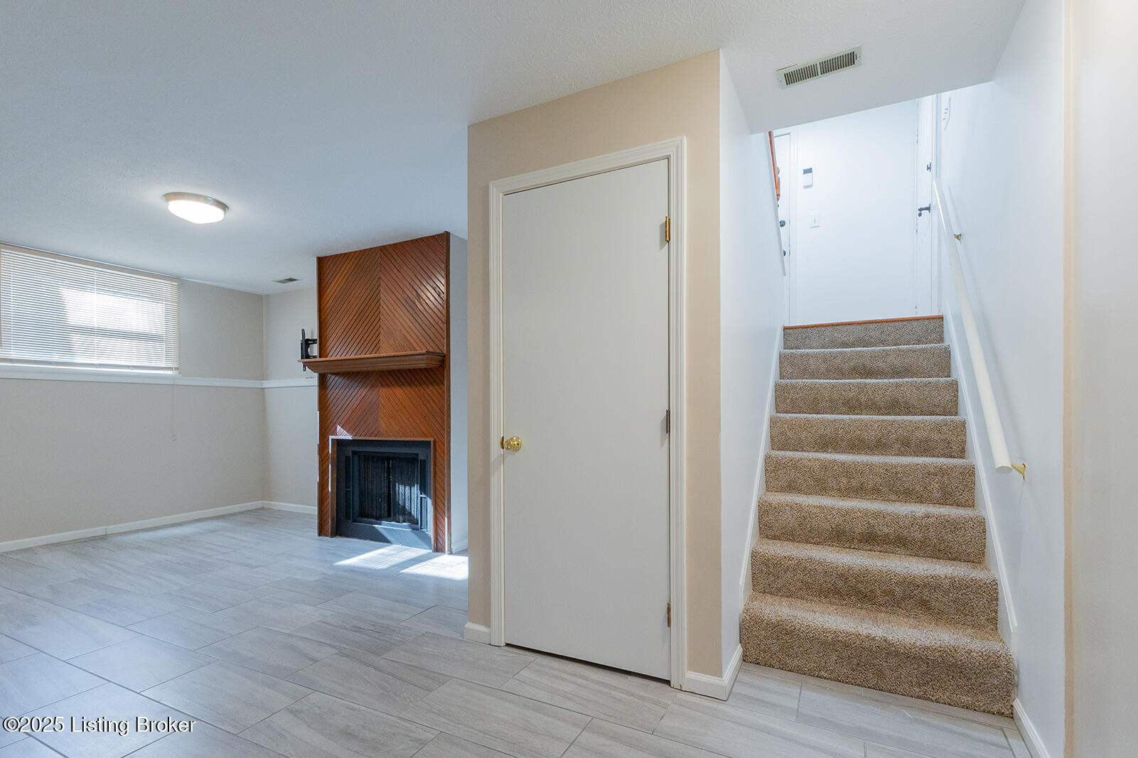 706 Fountain Ave