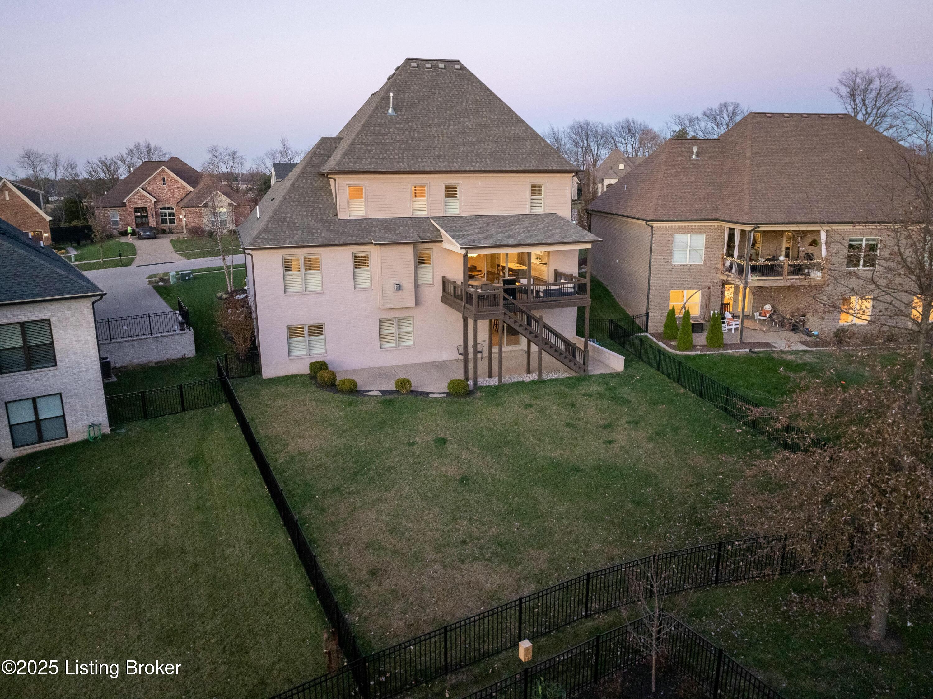 5412 River Rock Dr