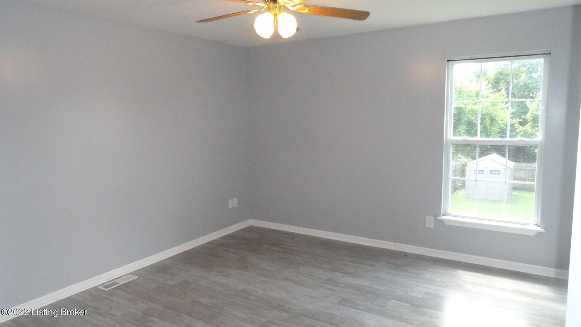 6722 Leverett Ln