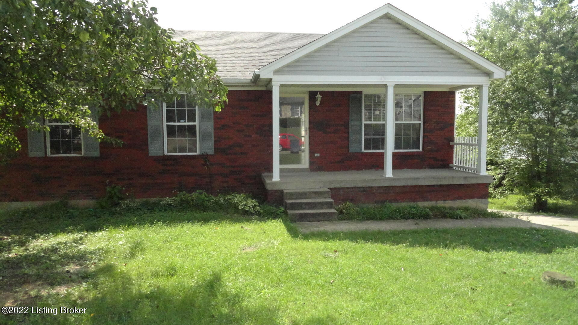 6722 Leverett Ln