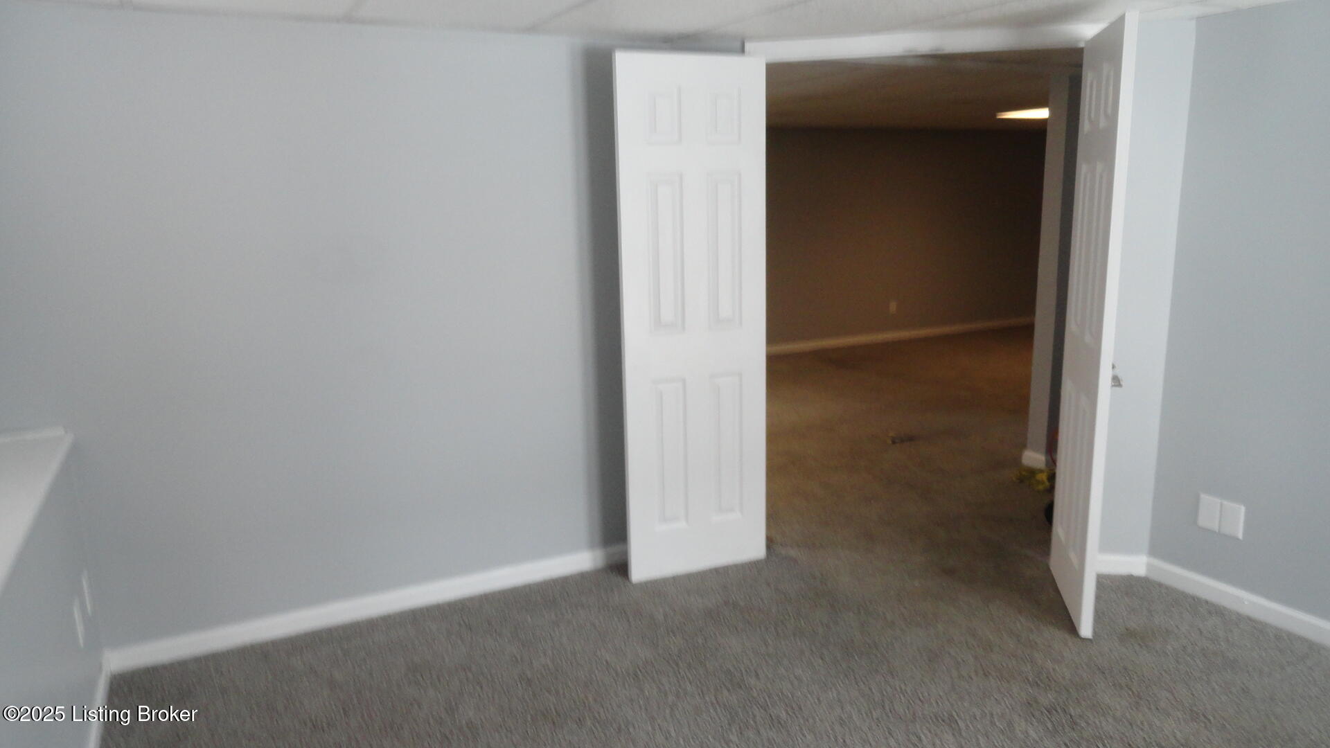 6722 Leverett Ln