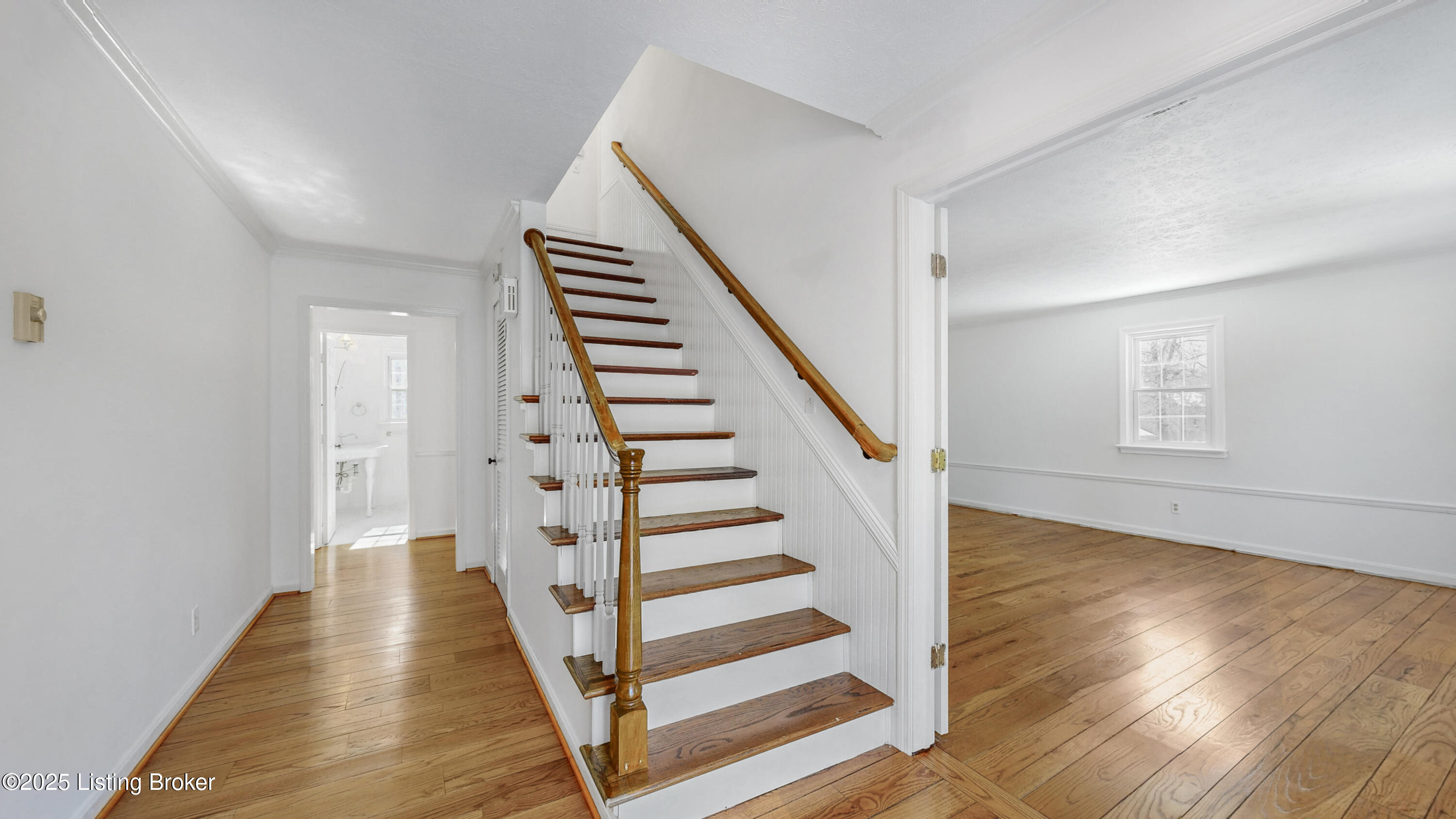 93 Mayapple Ln