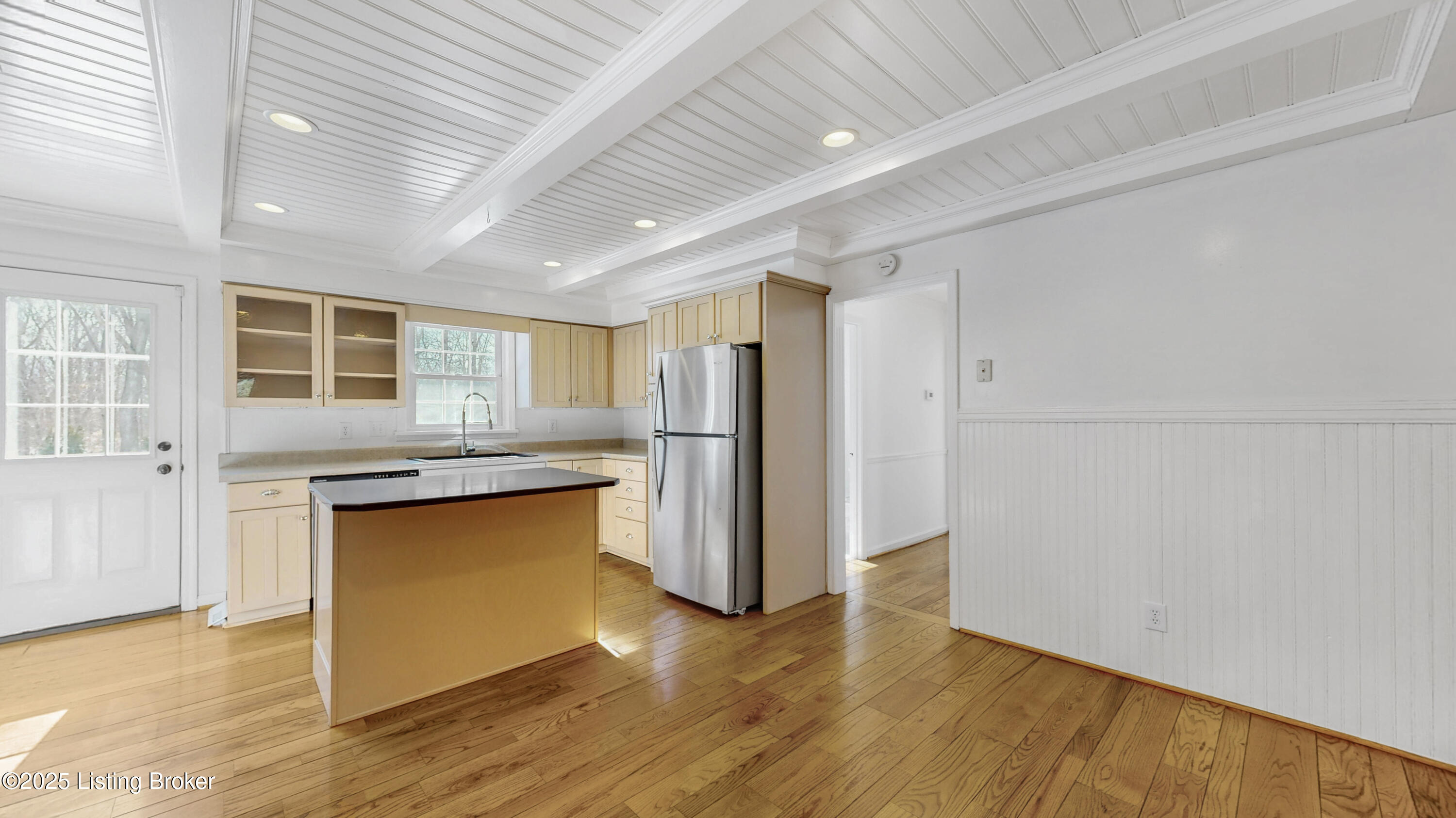 93 Mayapple Ln