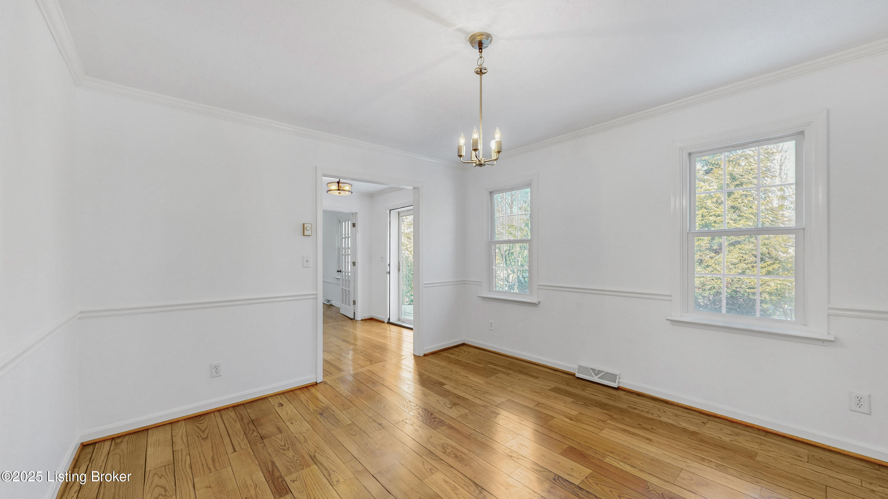 93 Mayapple Ln