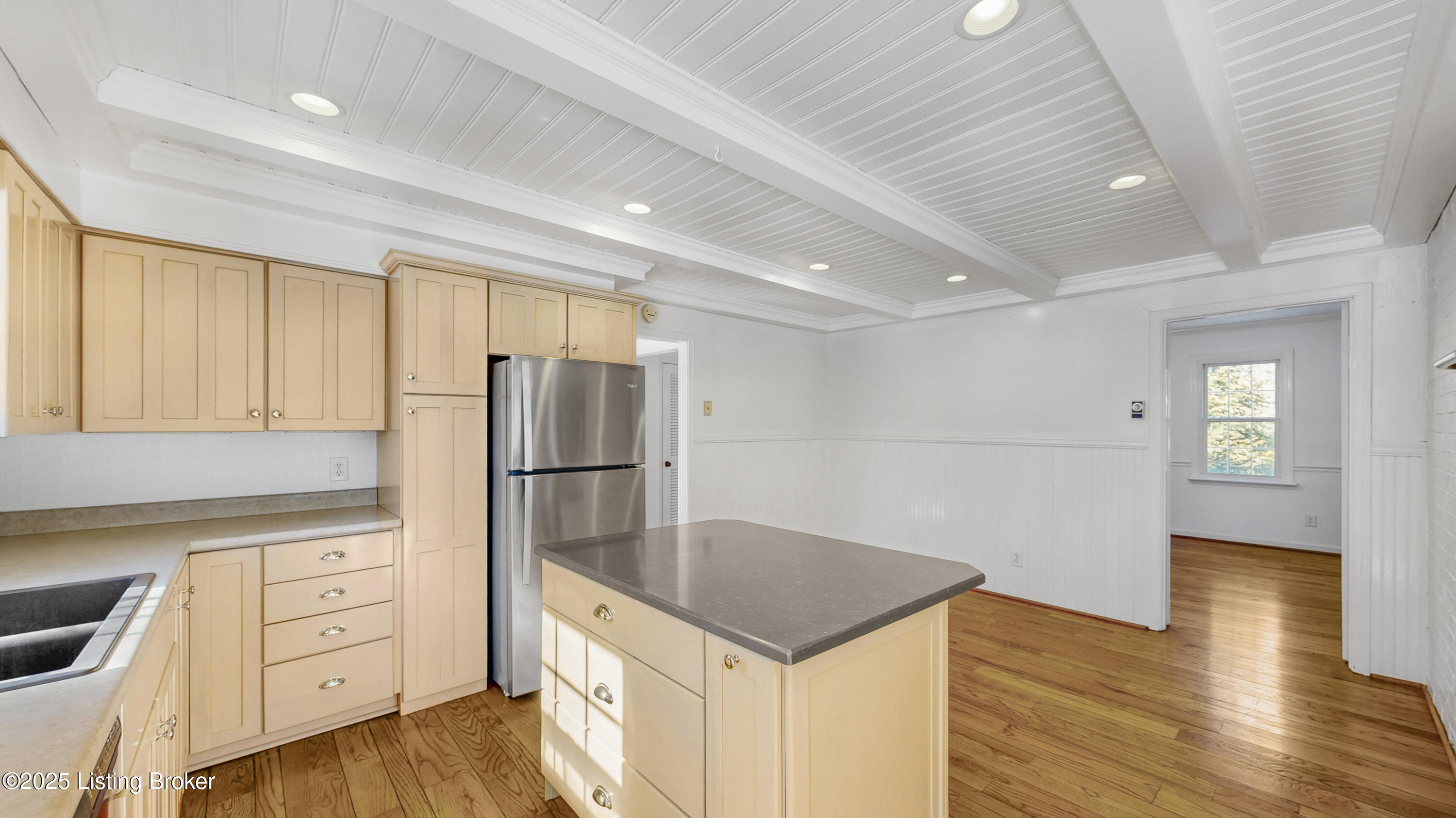 93 Mayapple Ln