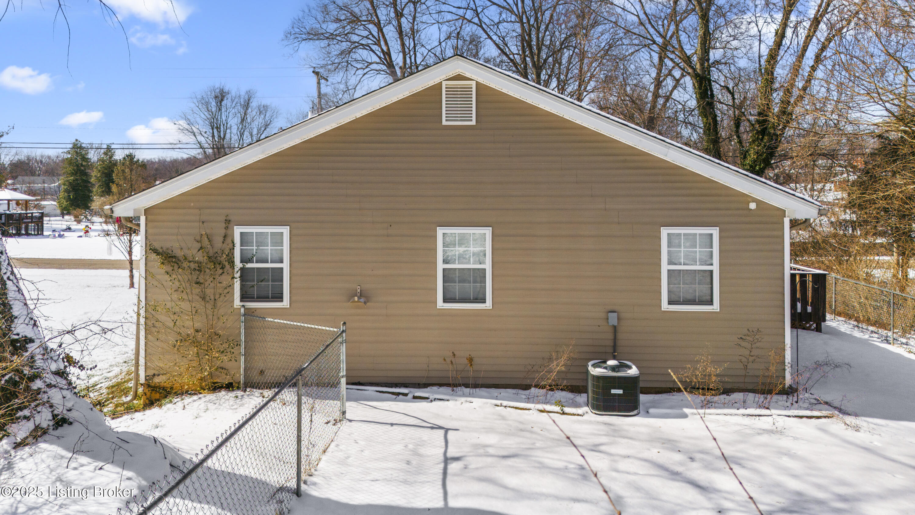 125 Birchwood Ave