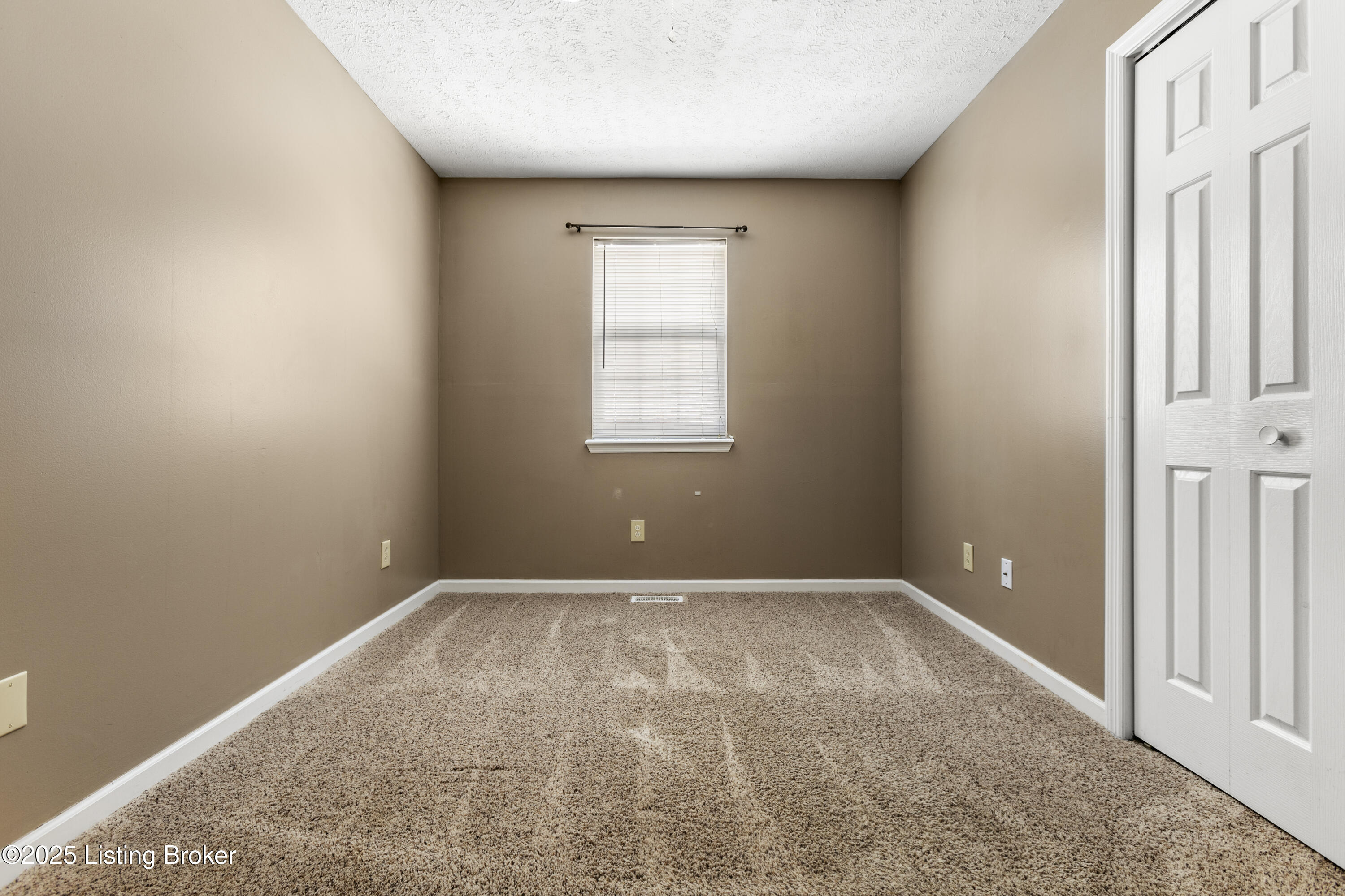 125 Birchwood Ave