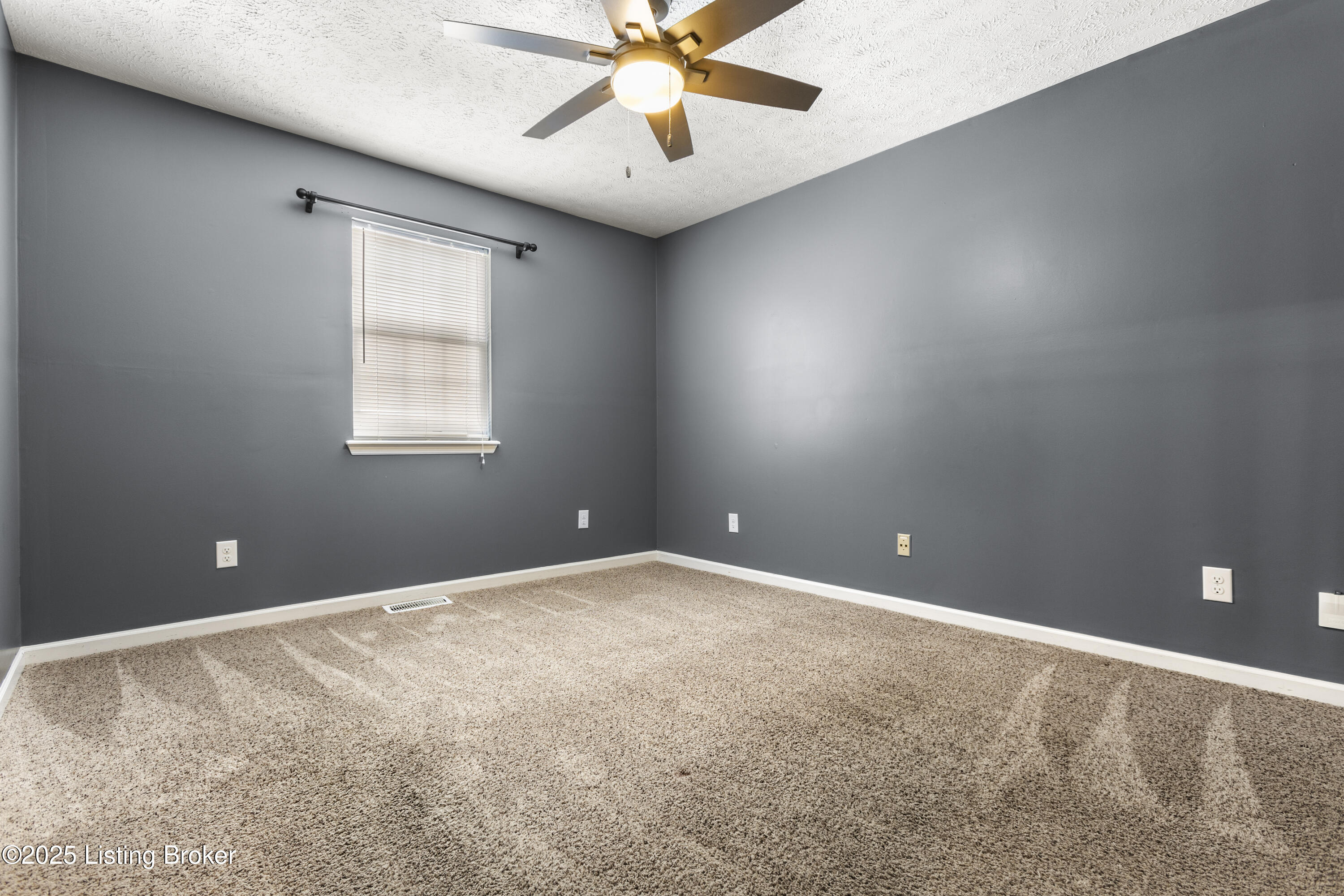 125 Birchwood Ave