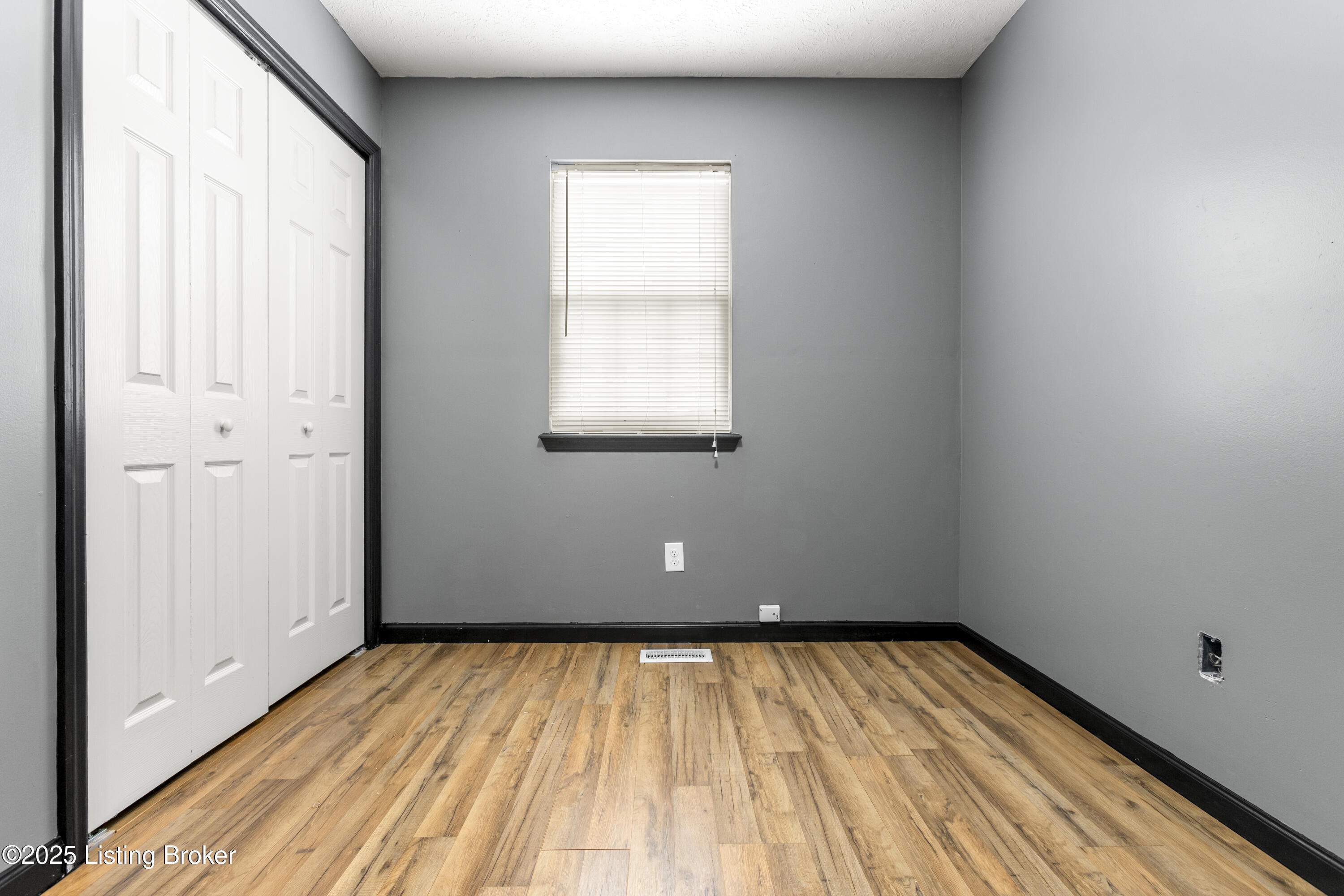125 Birchwood Ave