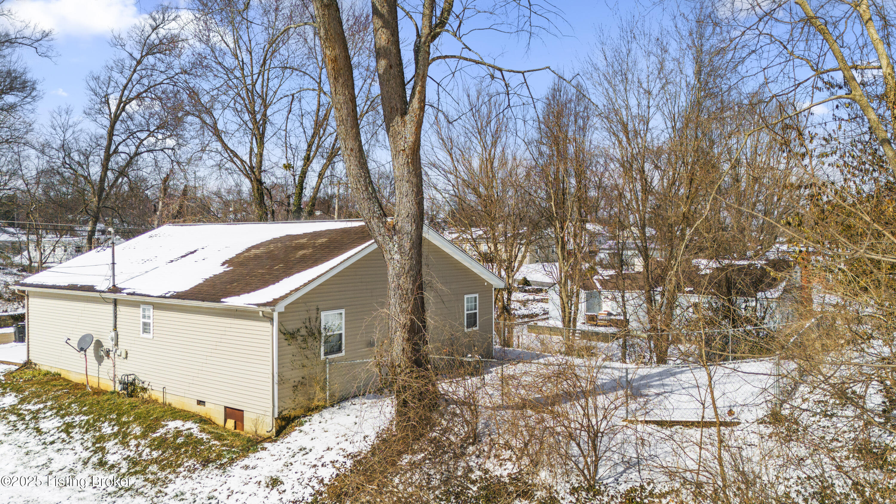 125 Birchwood Ave